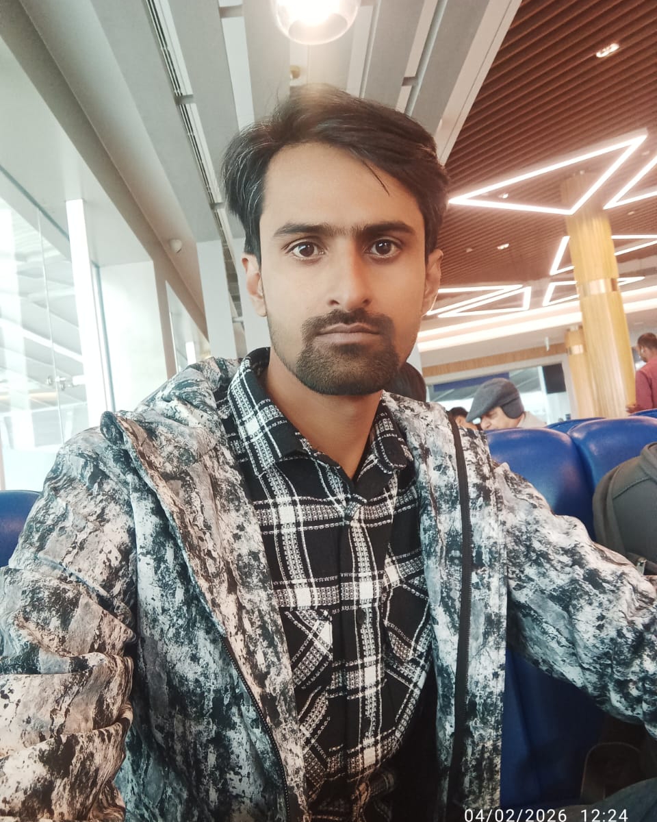 Tinder profile picture for @pandey