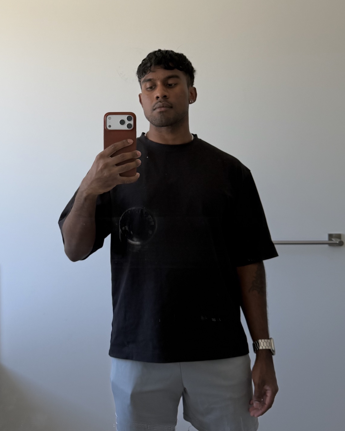 Tinder profile picture for @roshane