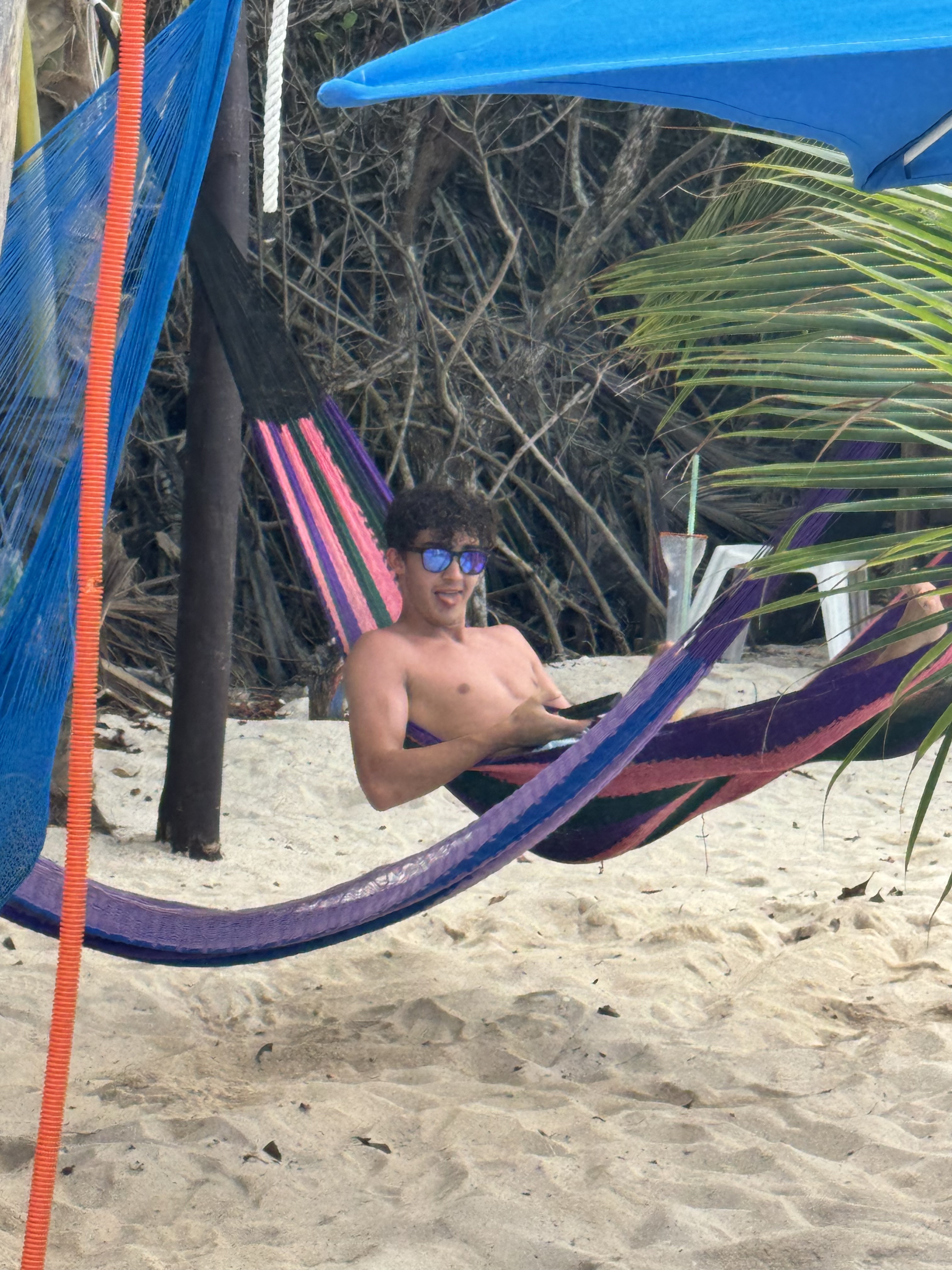 Tinder profile picture for @tremendously