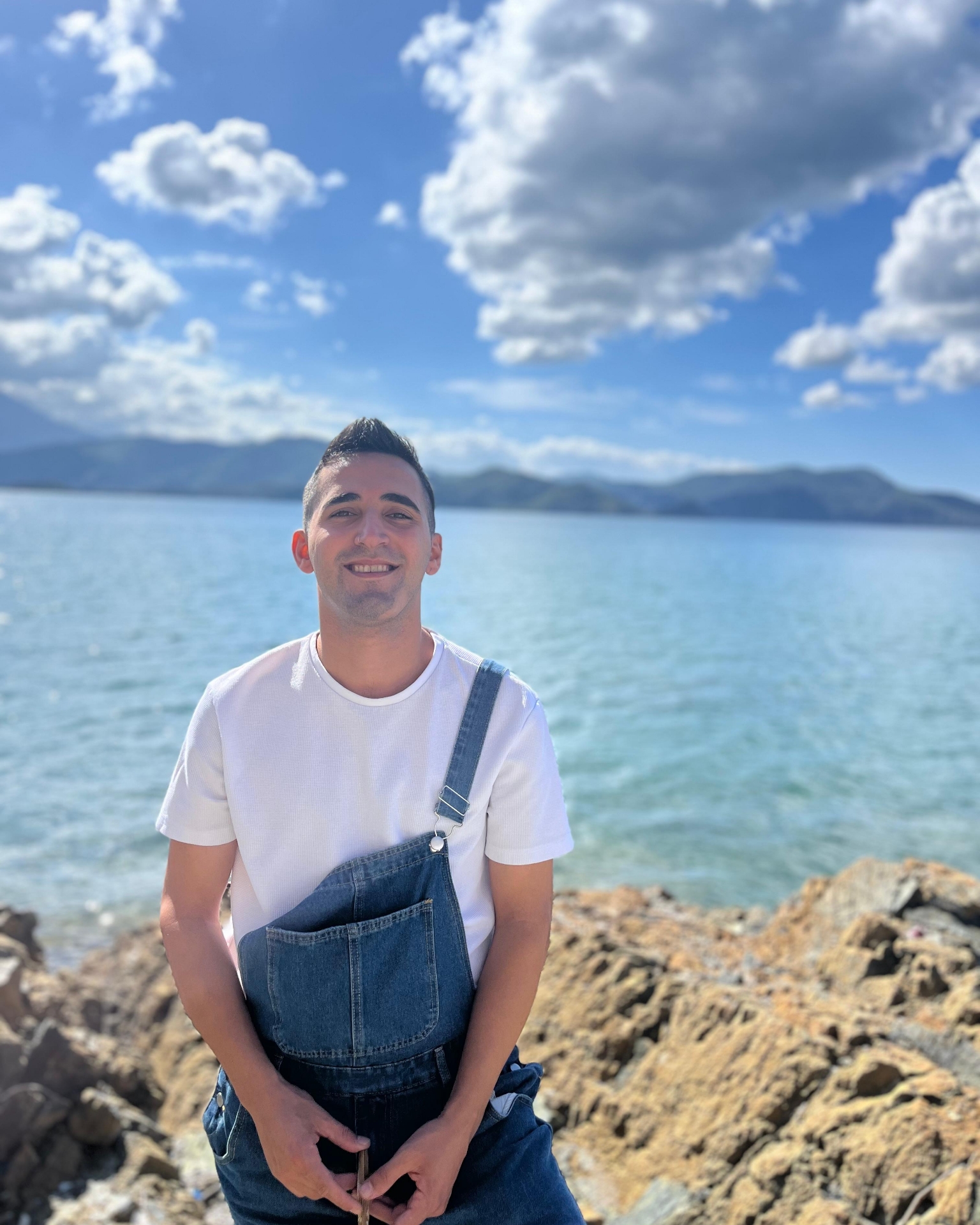 Tinder profile picture for @sameett