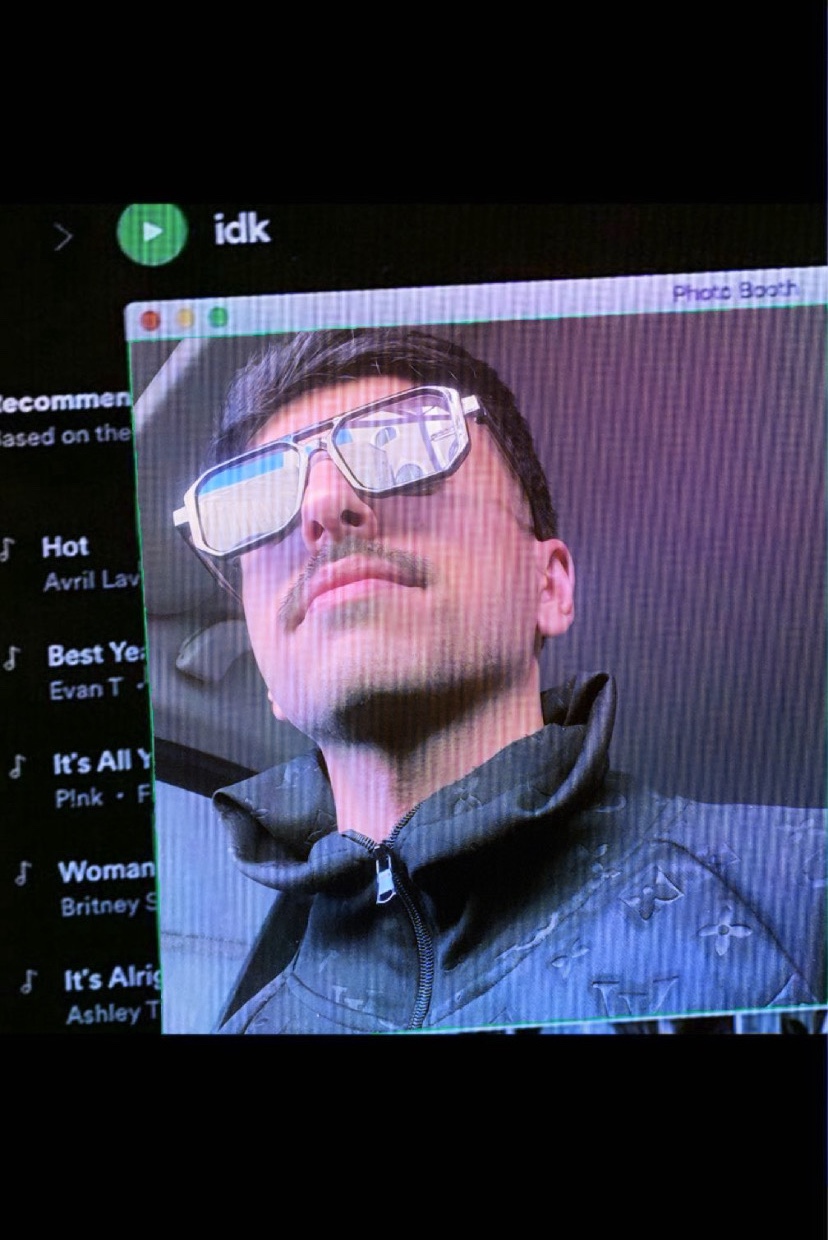 Tinder profile picture for @rik