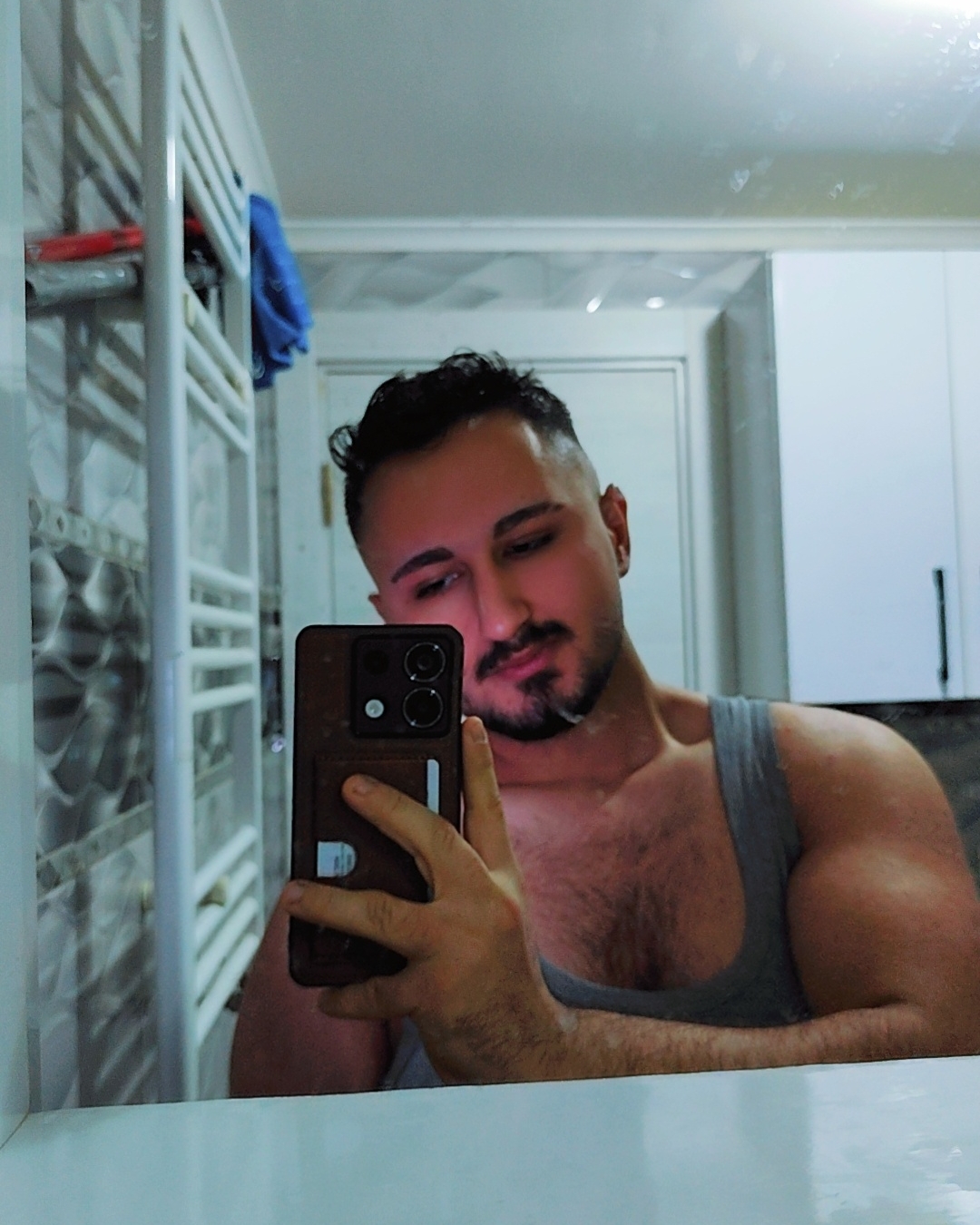 Tinder profile picture for @jazzed