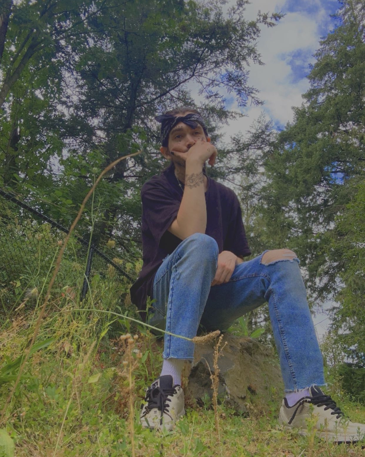 Tinder profile picture for @hysteria