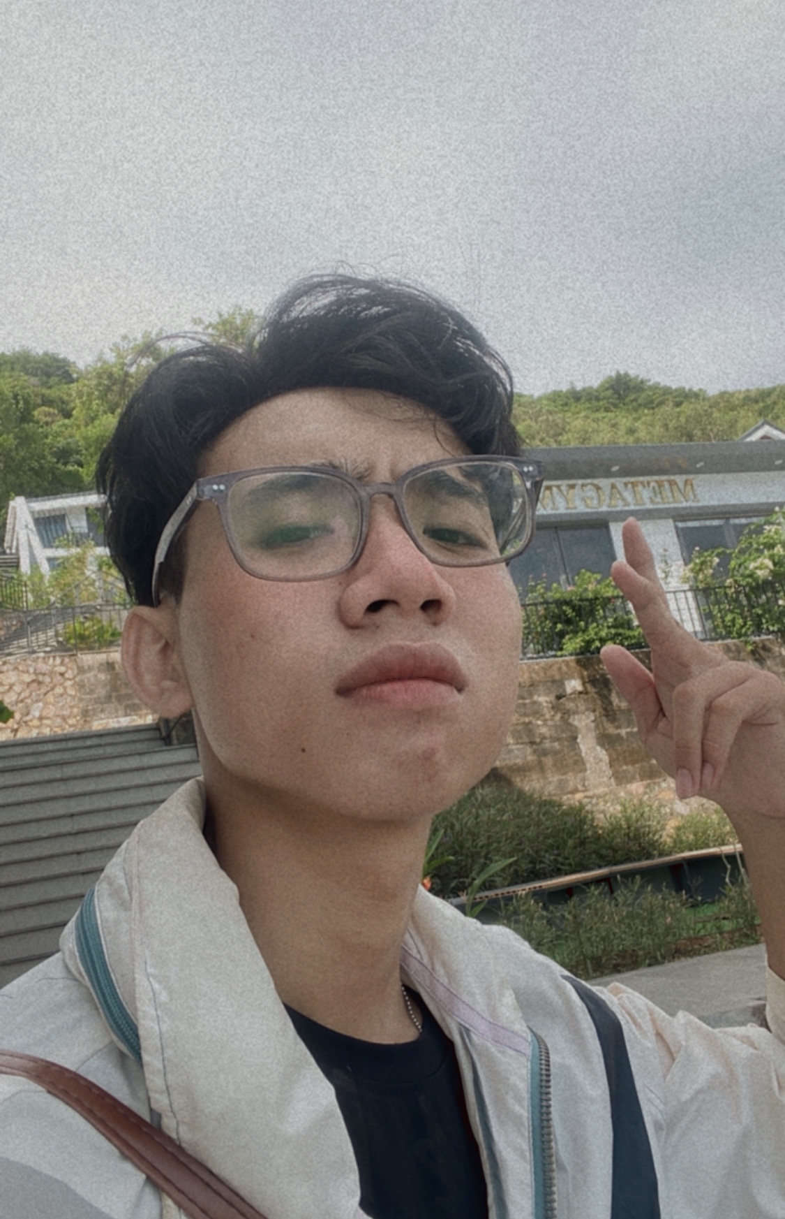 Tinder profile picture for @seo