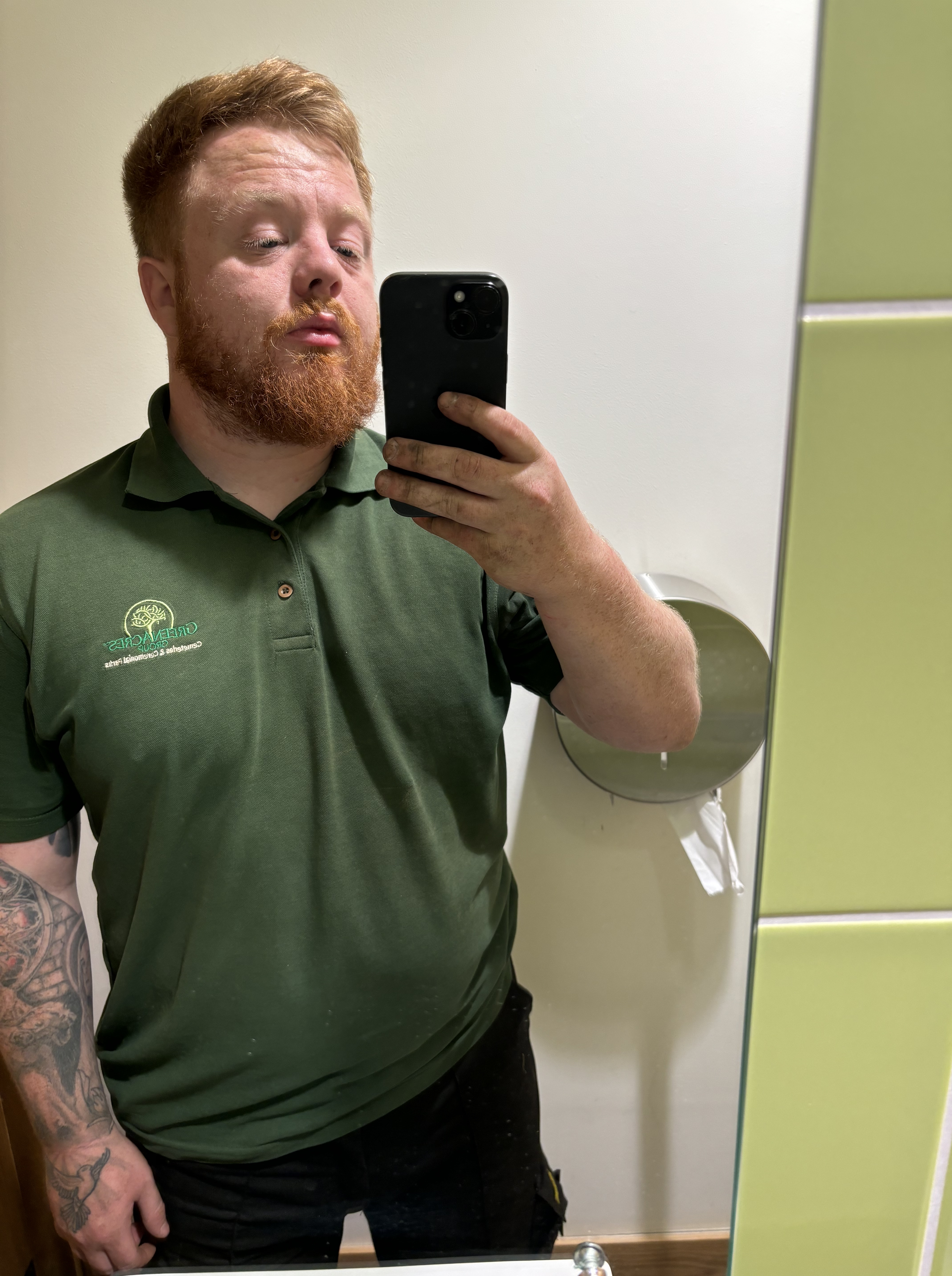 Tinder profile picture for @kav