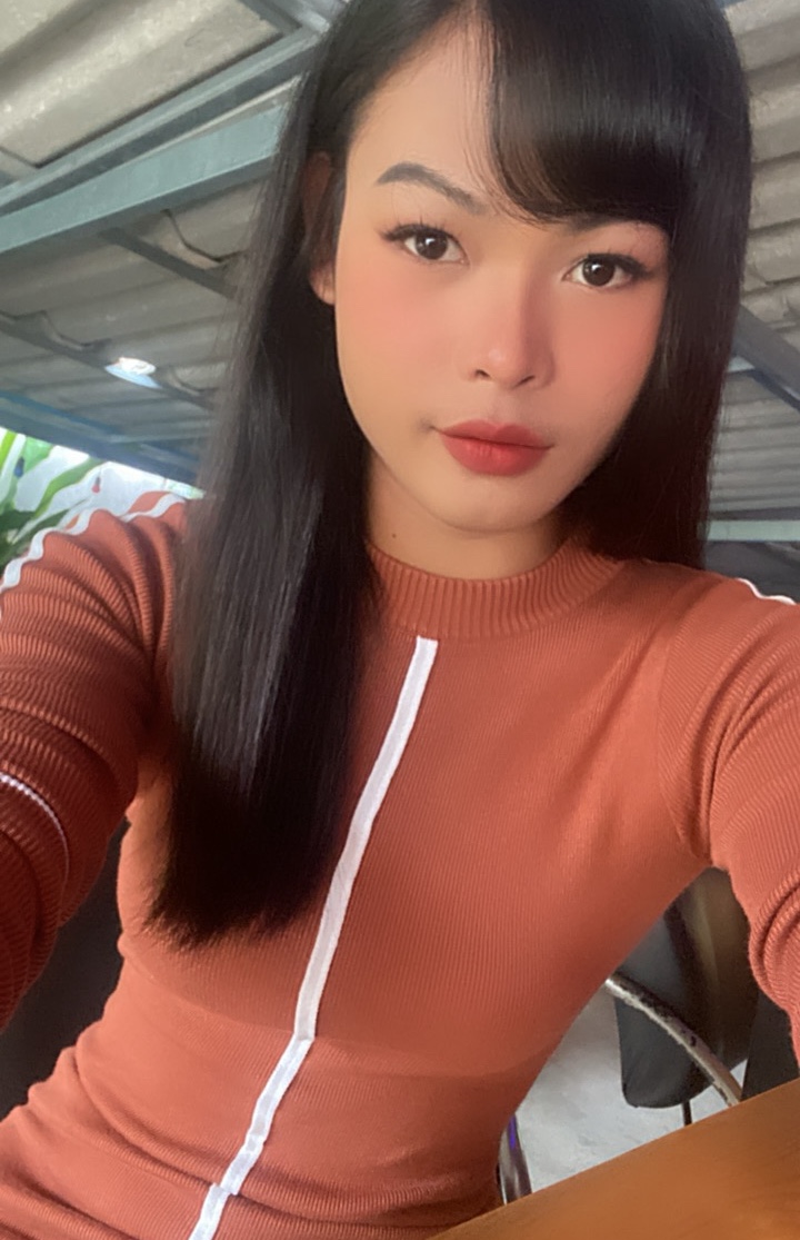 Tinder profile picture for @enjoy