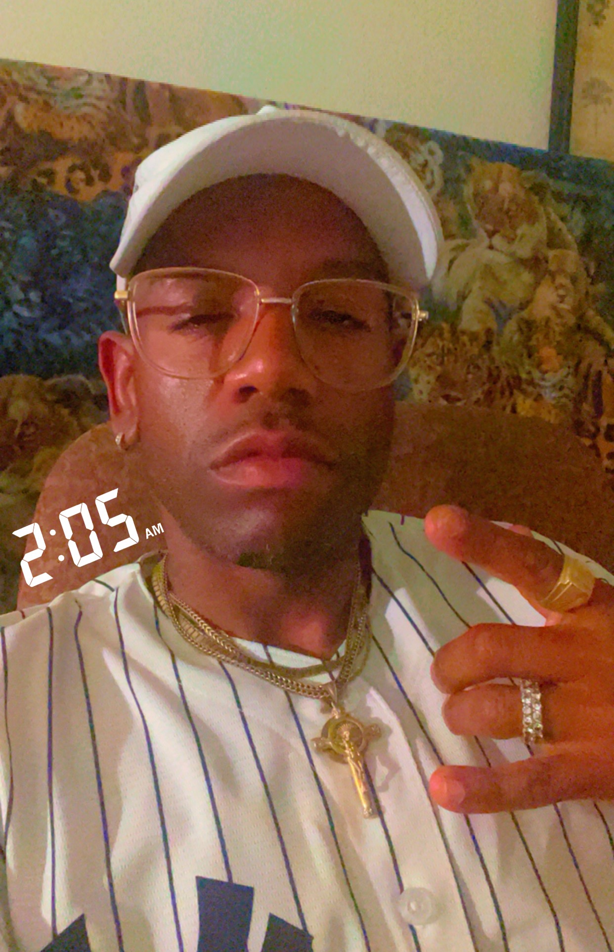 Tinder profile picture for @cooling