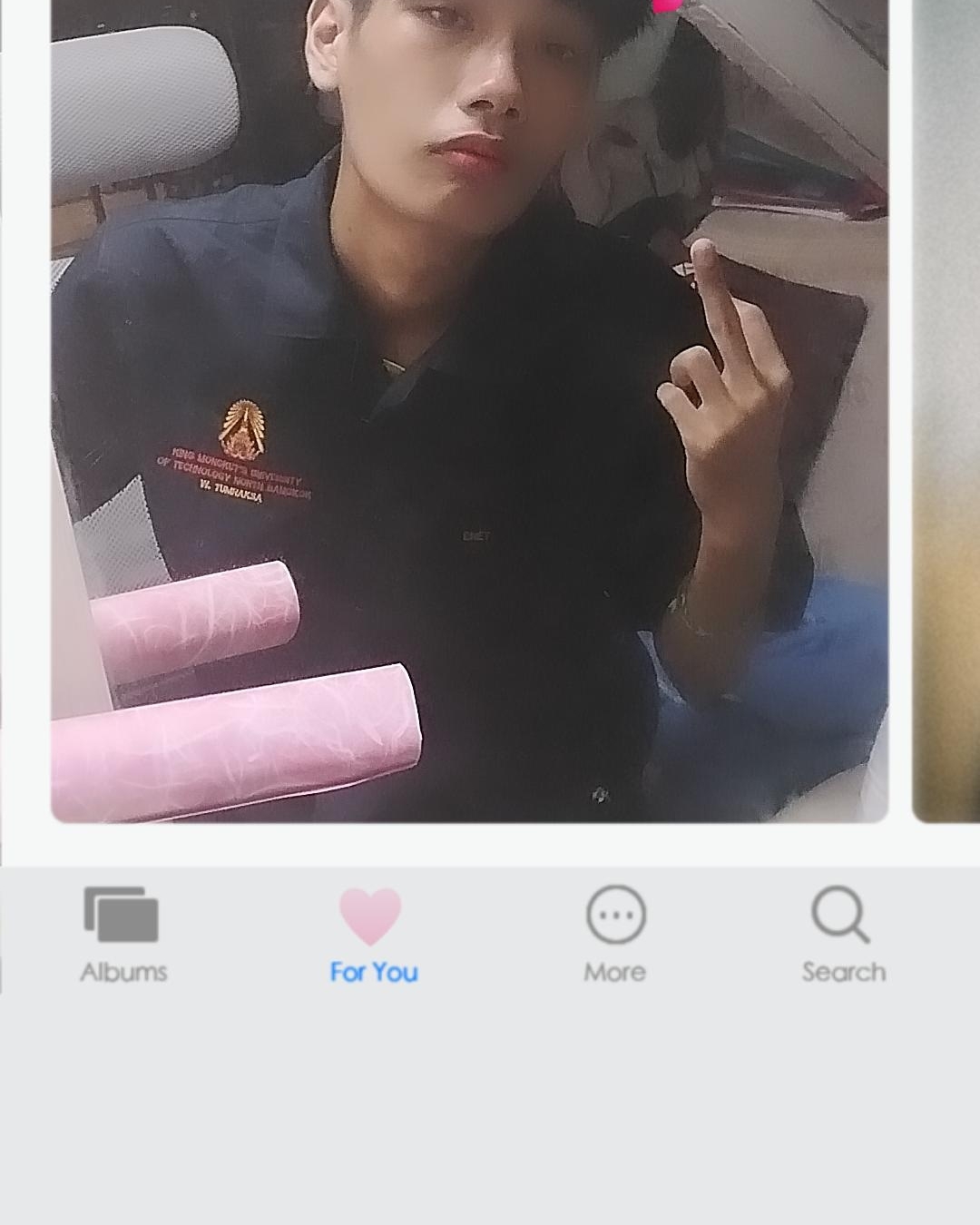 Tinder profile picture for @mon