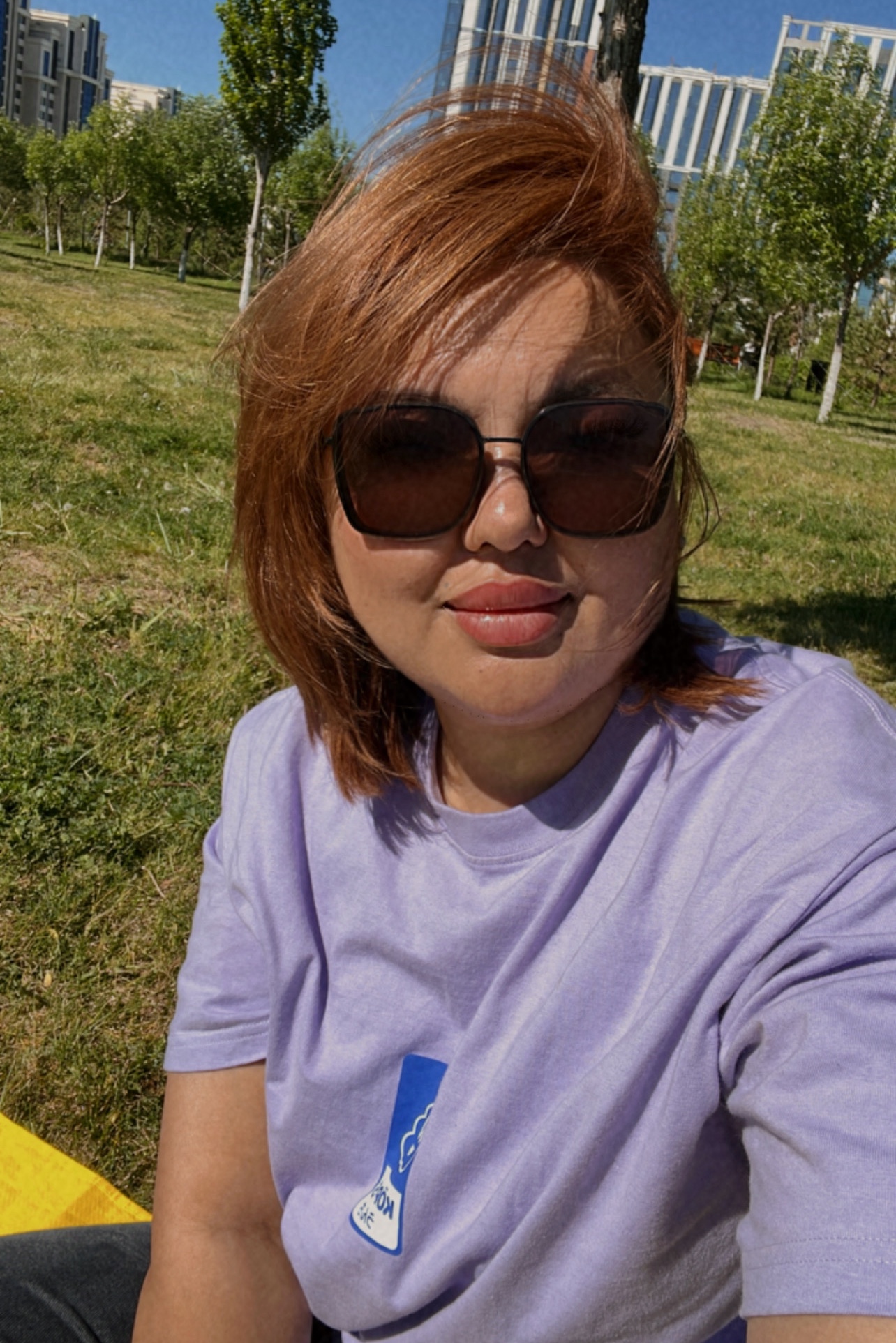 Tinder profile picture for @planets