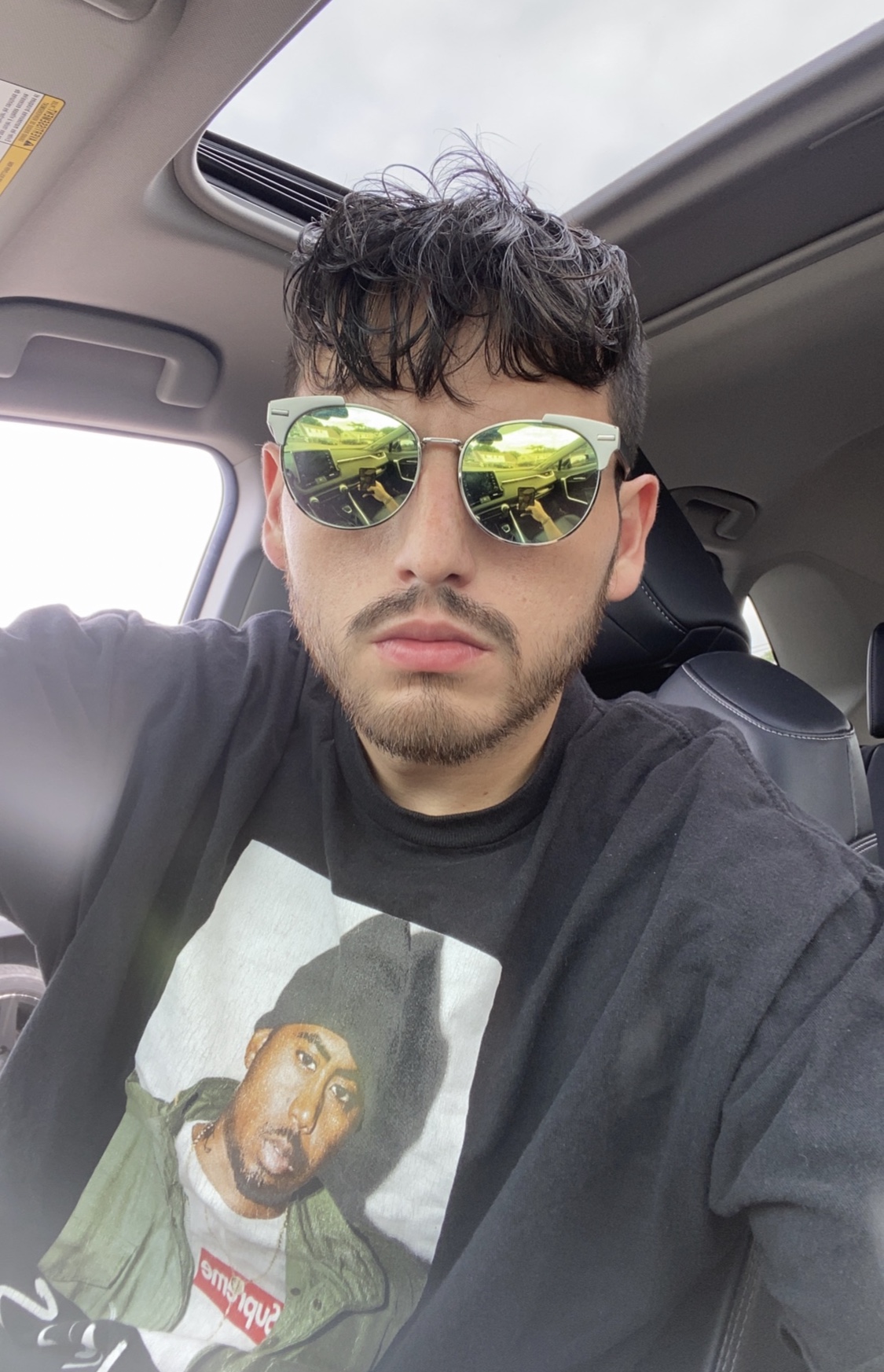 Tinder profile picture for @fuego