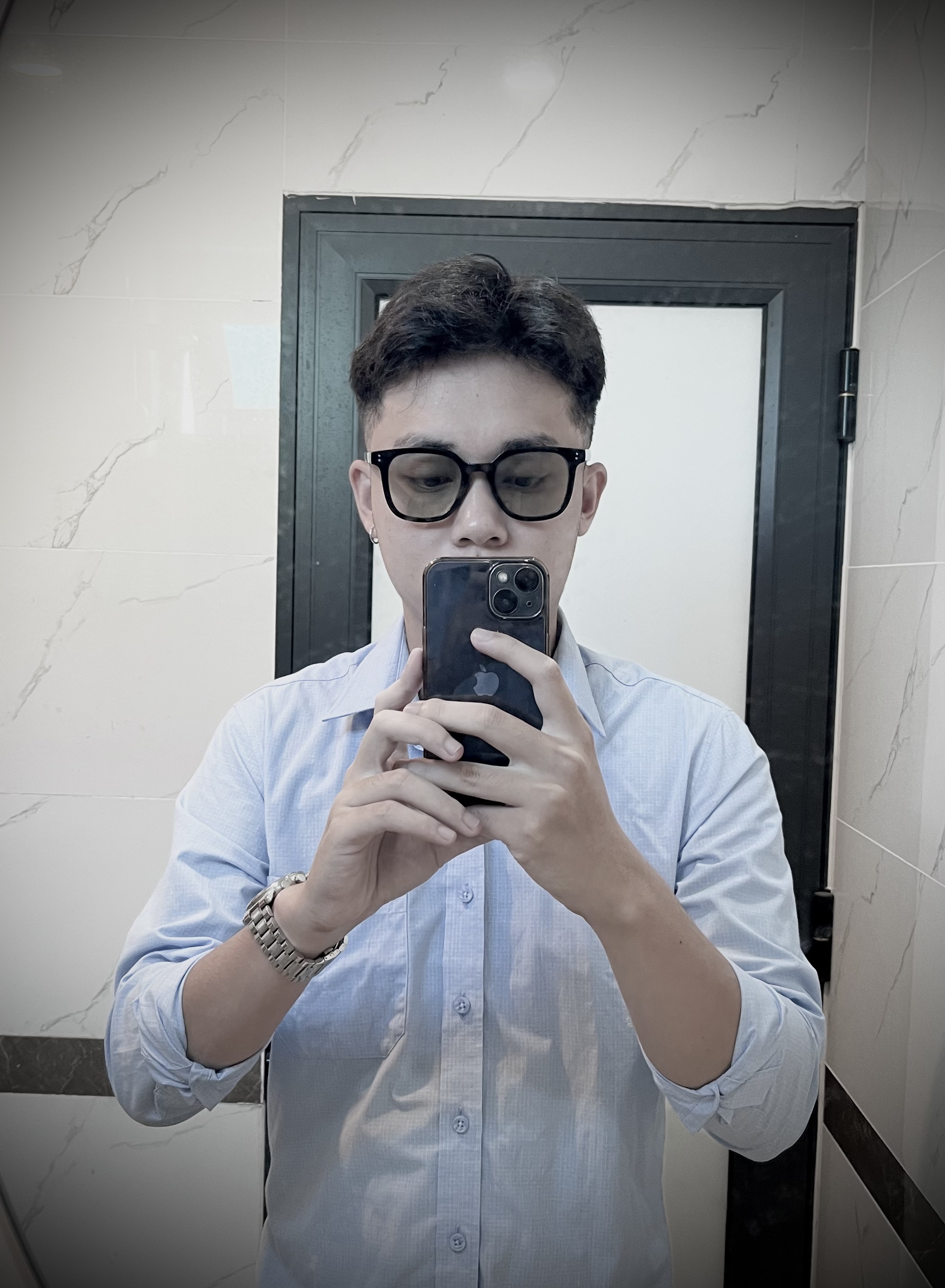 Tinder profile picture for @tuan