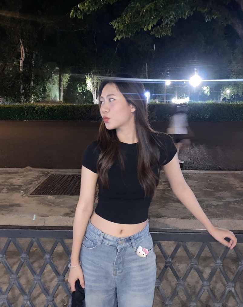Tinder profile picture for @hong