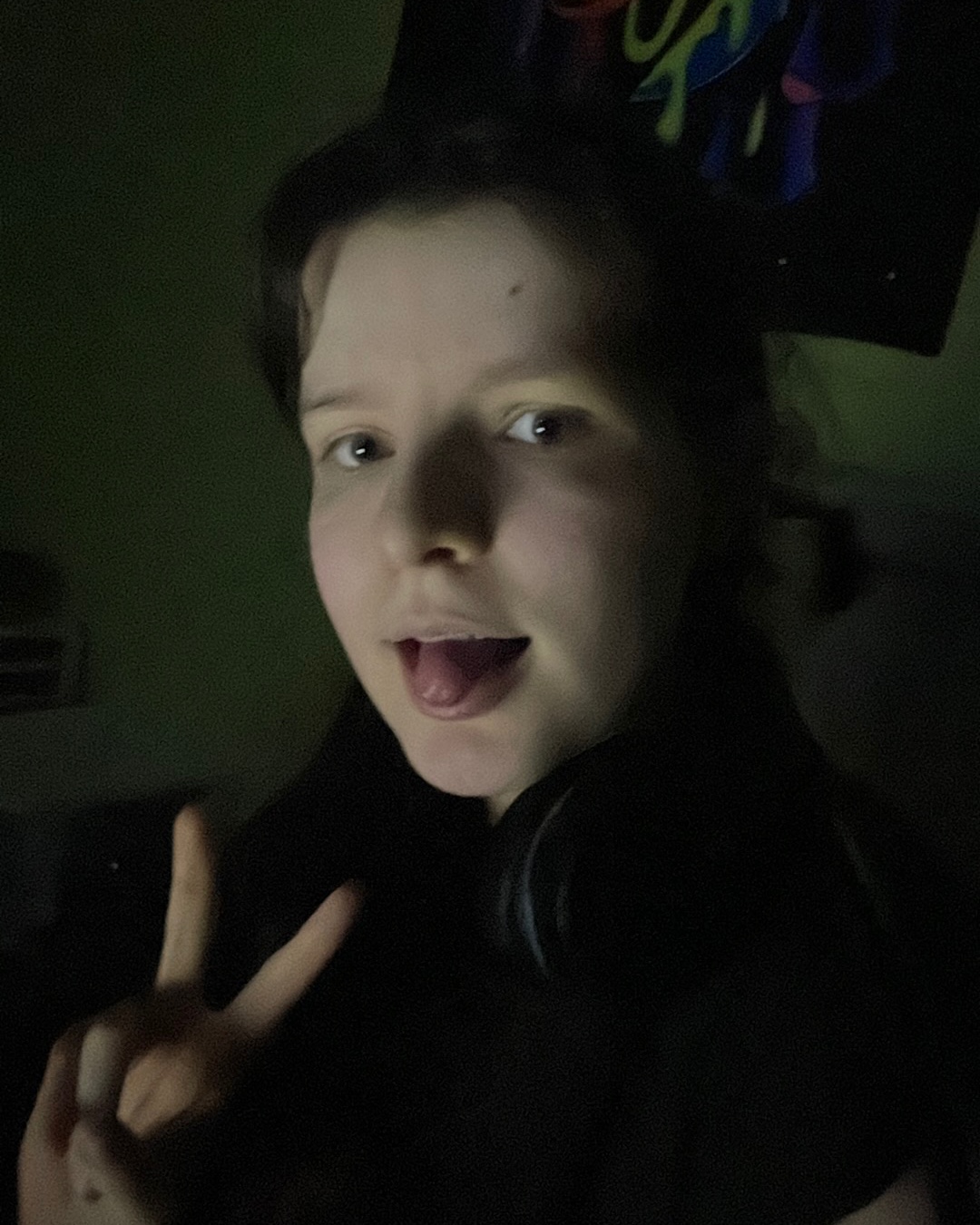 Tinder profile picture for @horrific