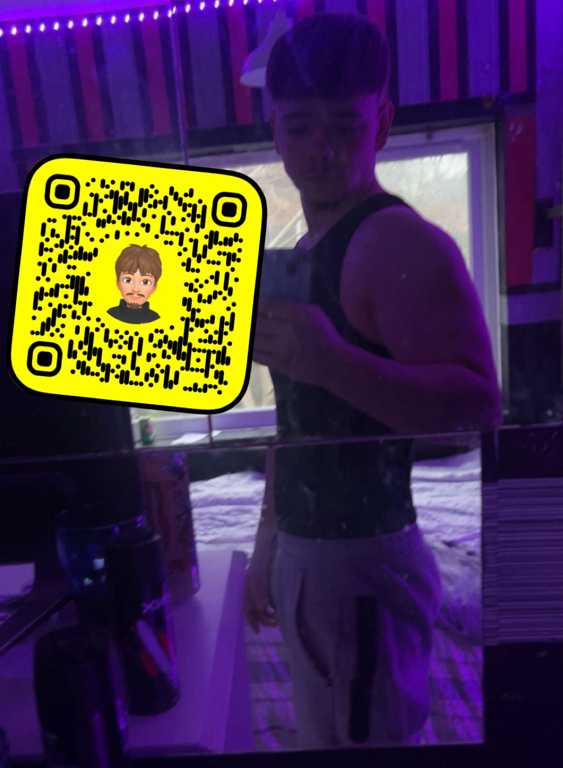 Tinder profile picture for @jebo