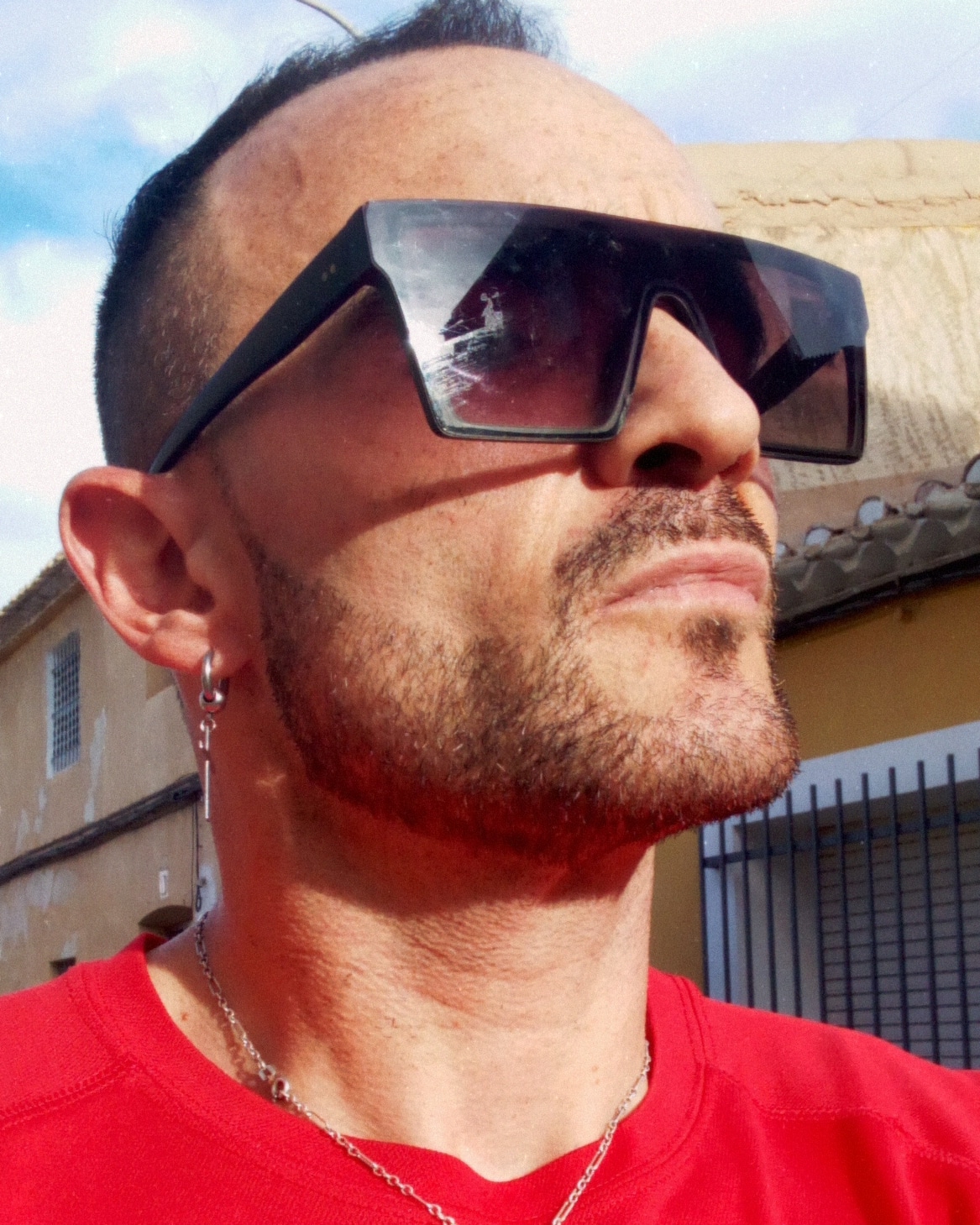 Tinder profile picture for @pedrito