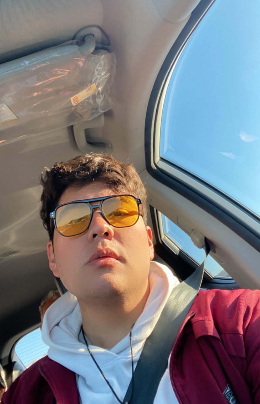 Tinder profile picture for @alcazar