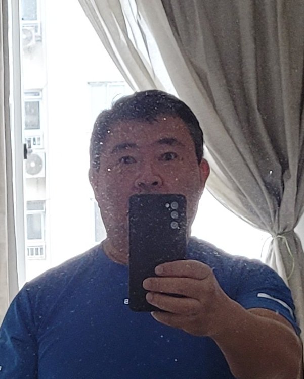Tinder profile picture for @kimura