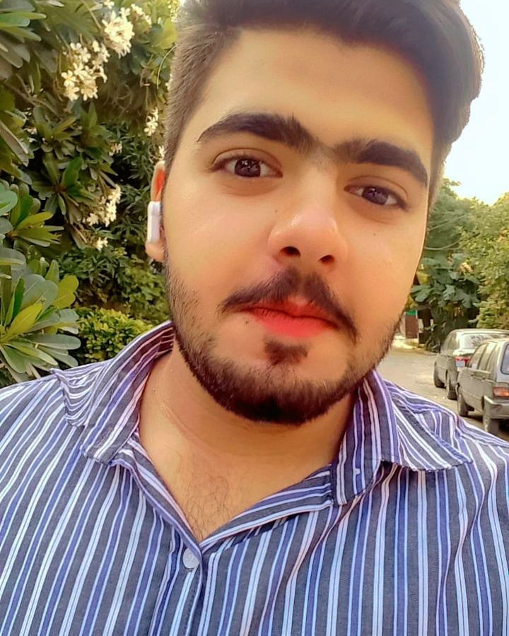 Tinder profile picture for @sheikh