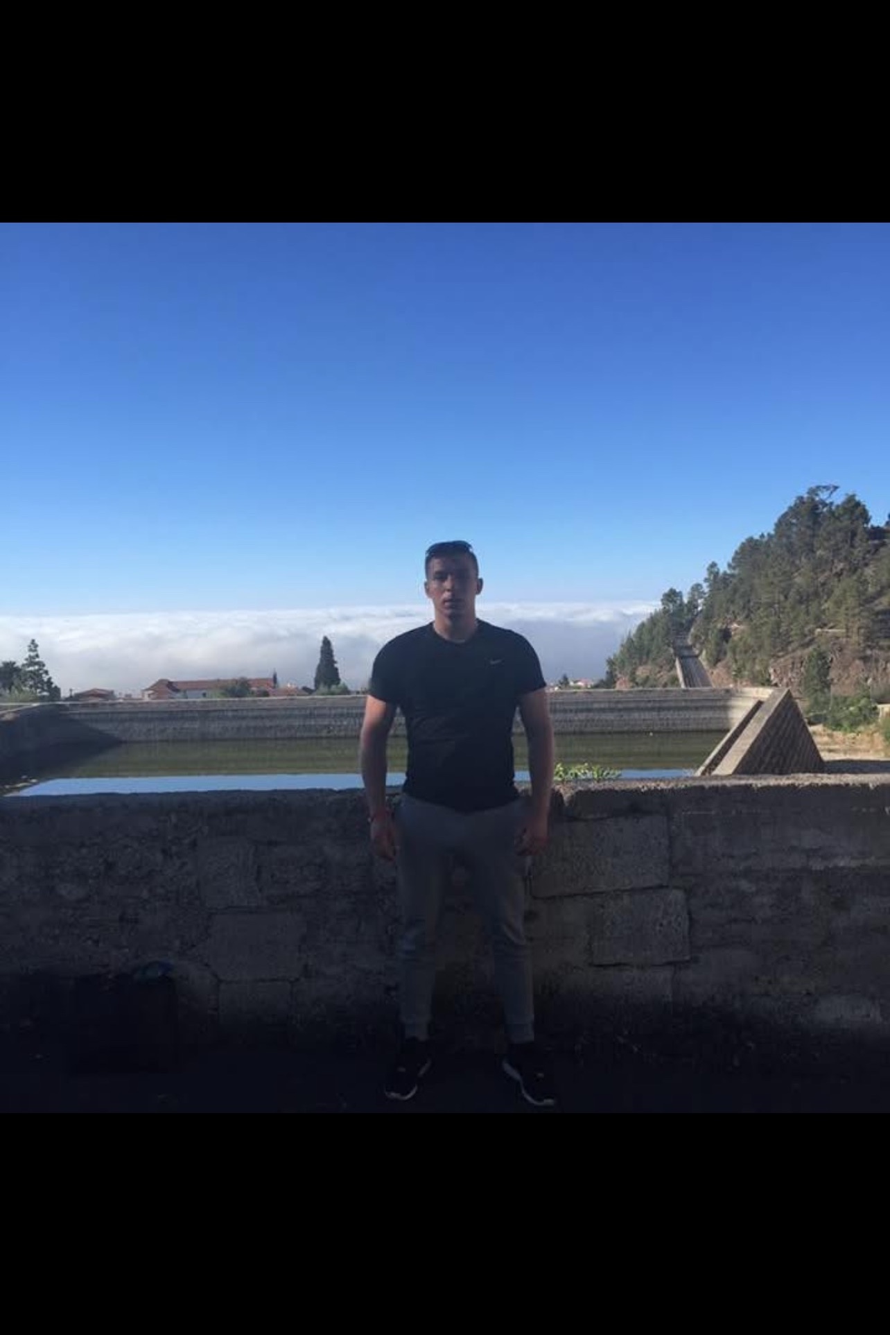Tinder profile picture for @mantis