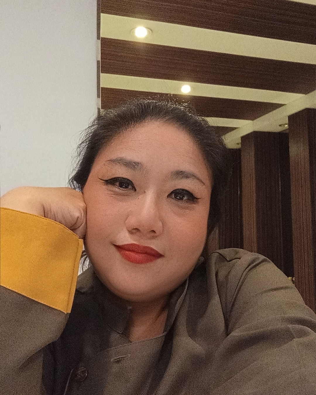 Tinder profile picture for @yumiko