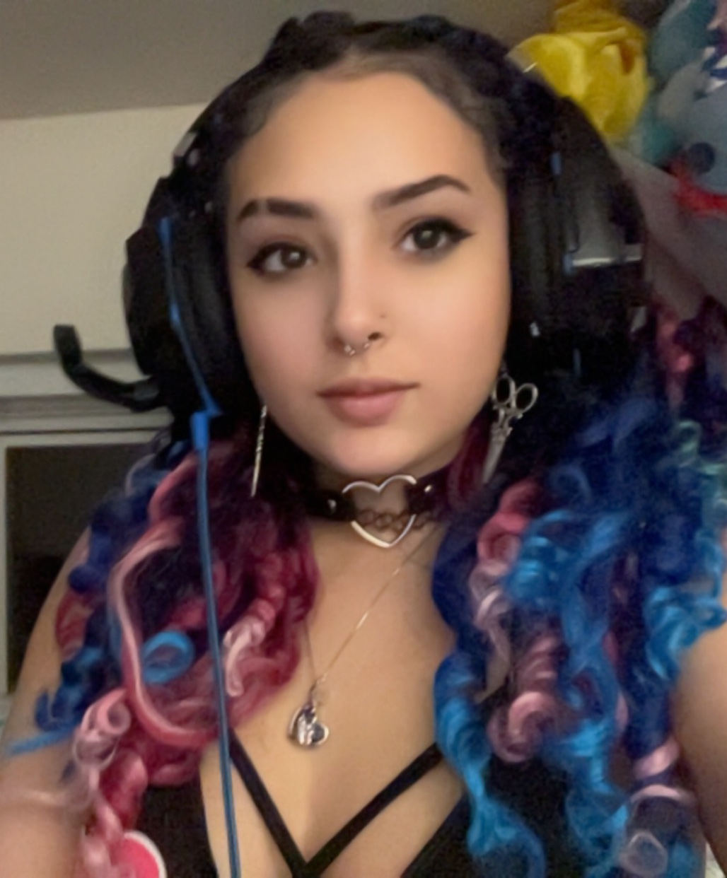Tinder profile picture for @mindless
