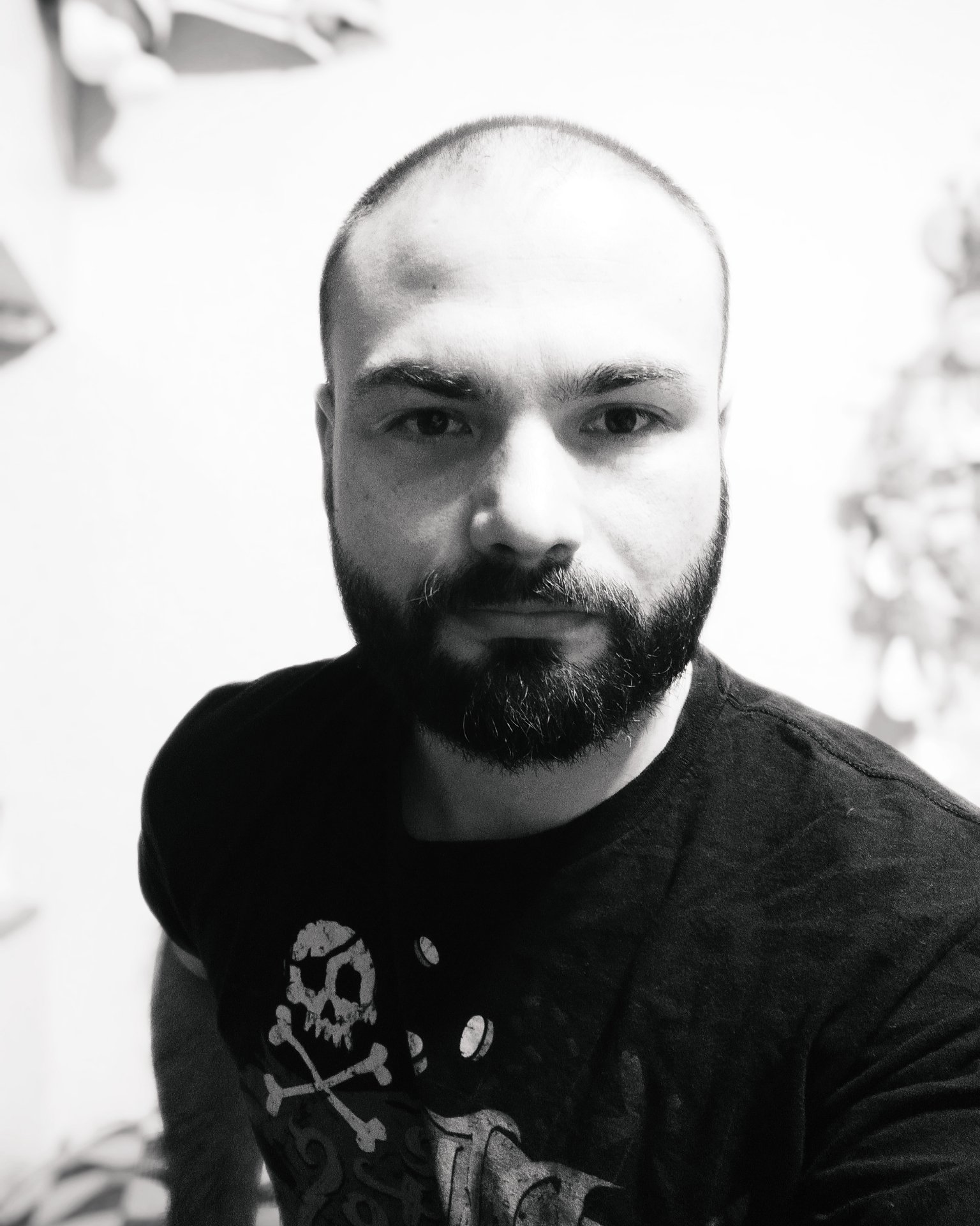 Tinder profile picture for @sqrt