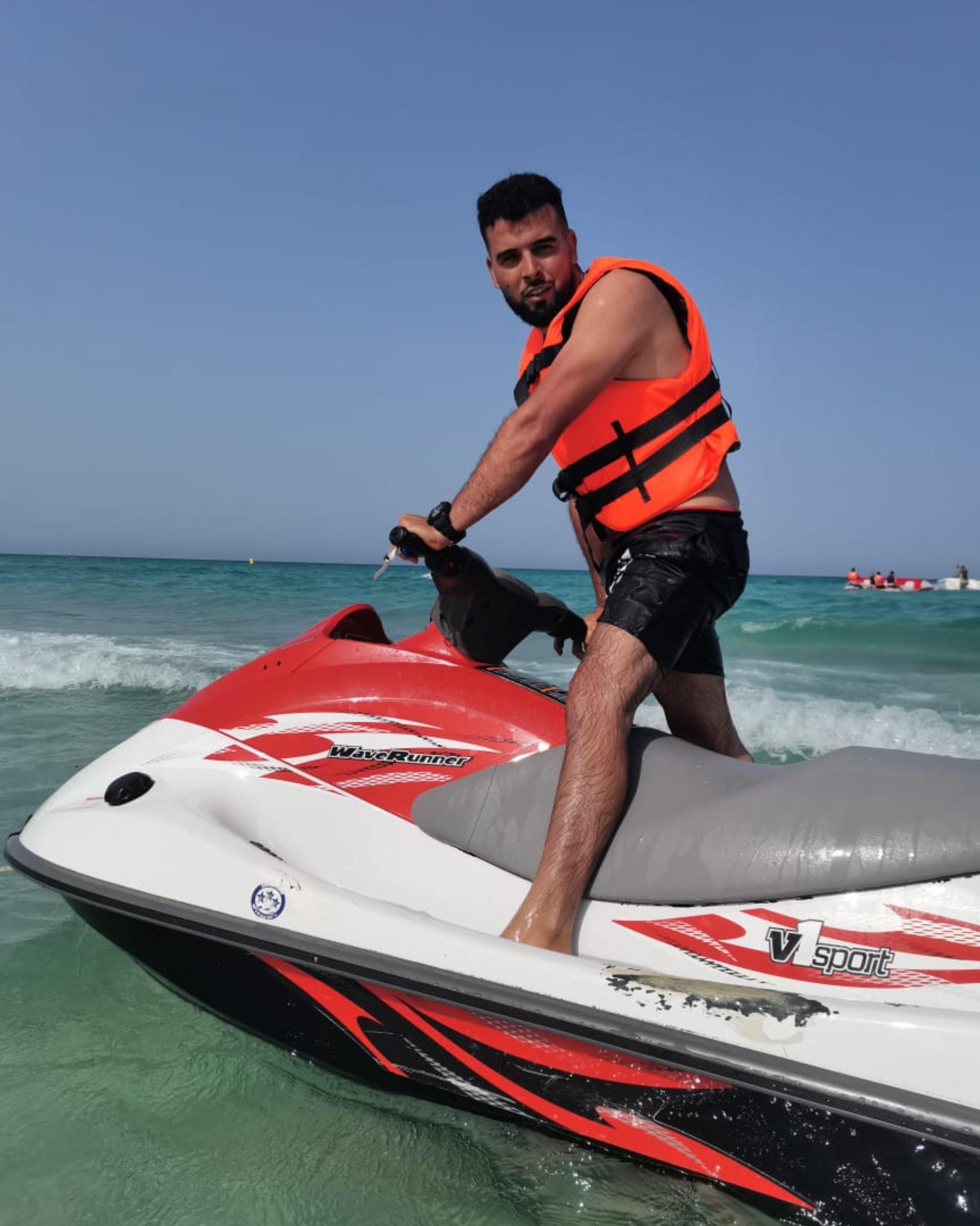 Tinder profile picture for @rabia