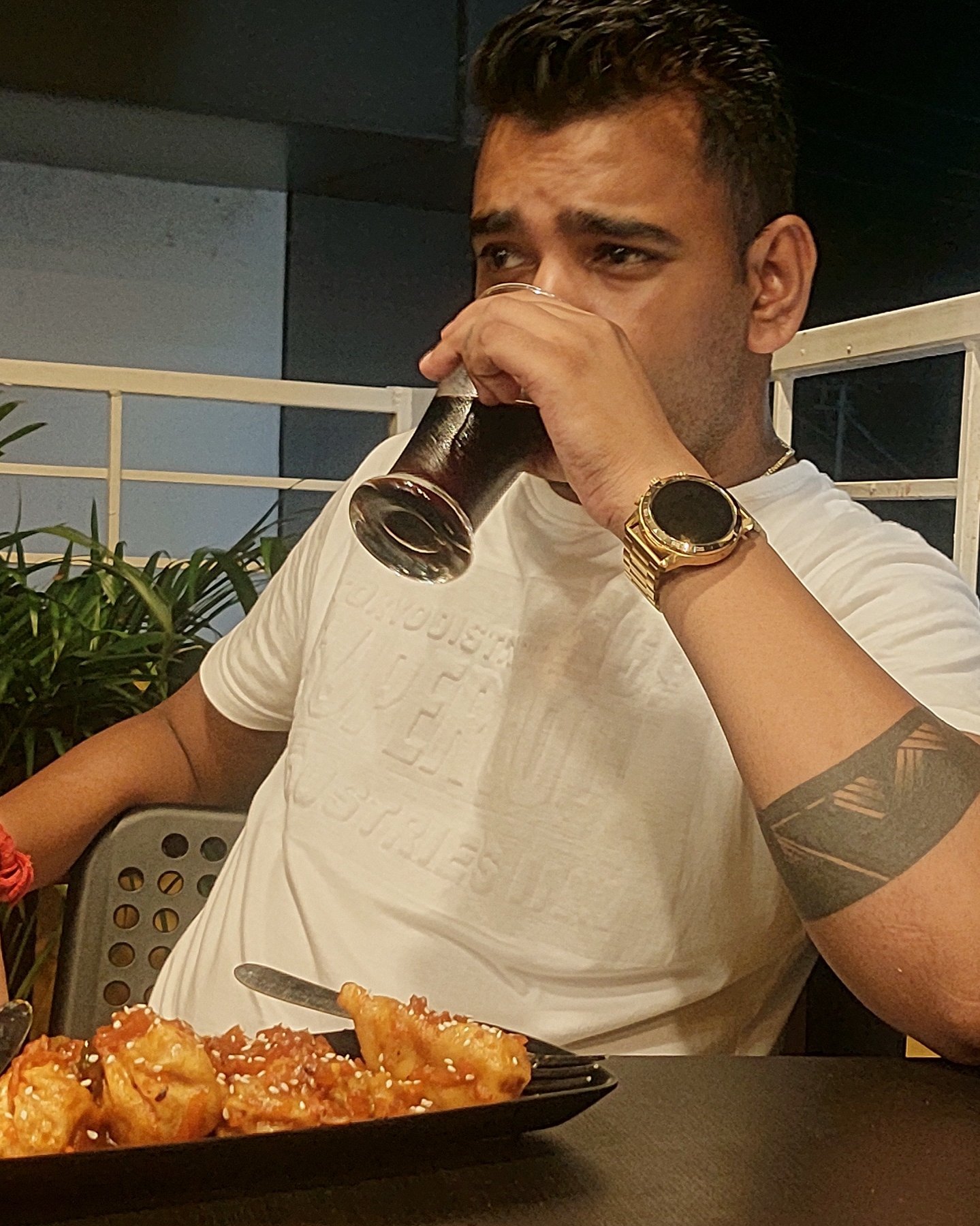 Tinder profile picture for @pandit
