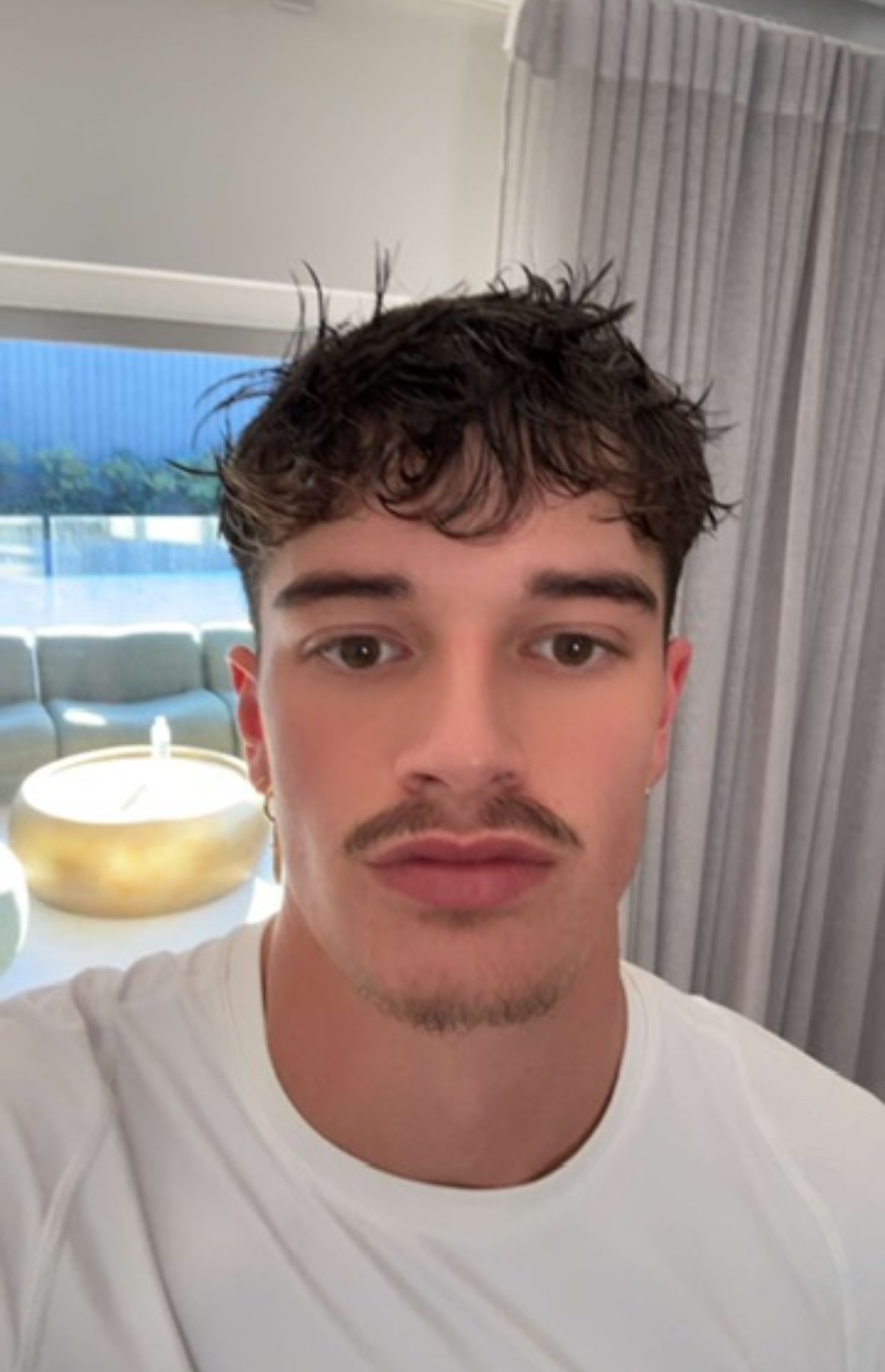Tinder profile picture for @cooper
