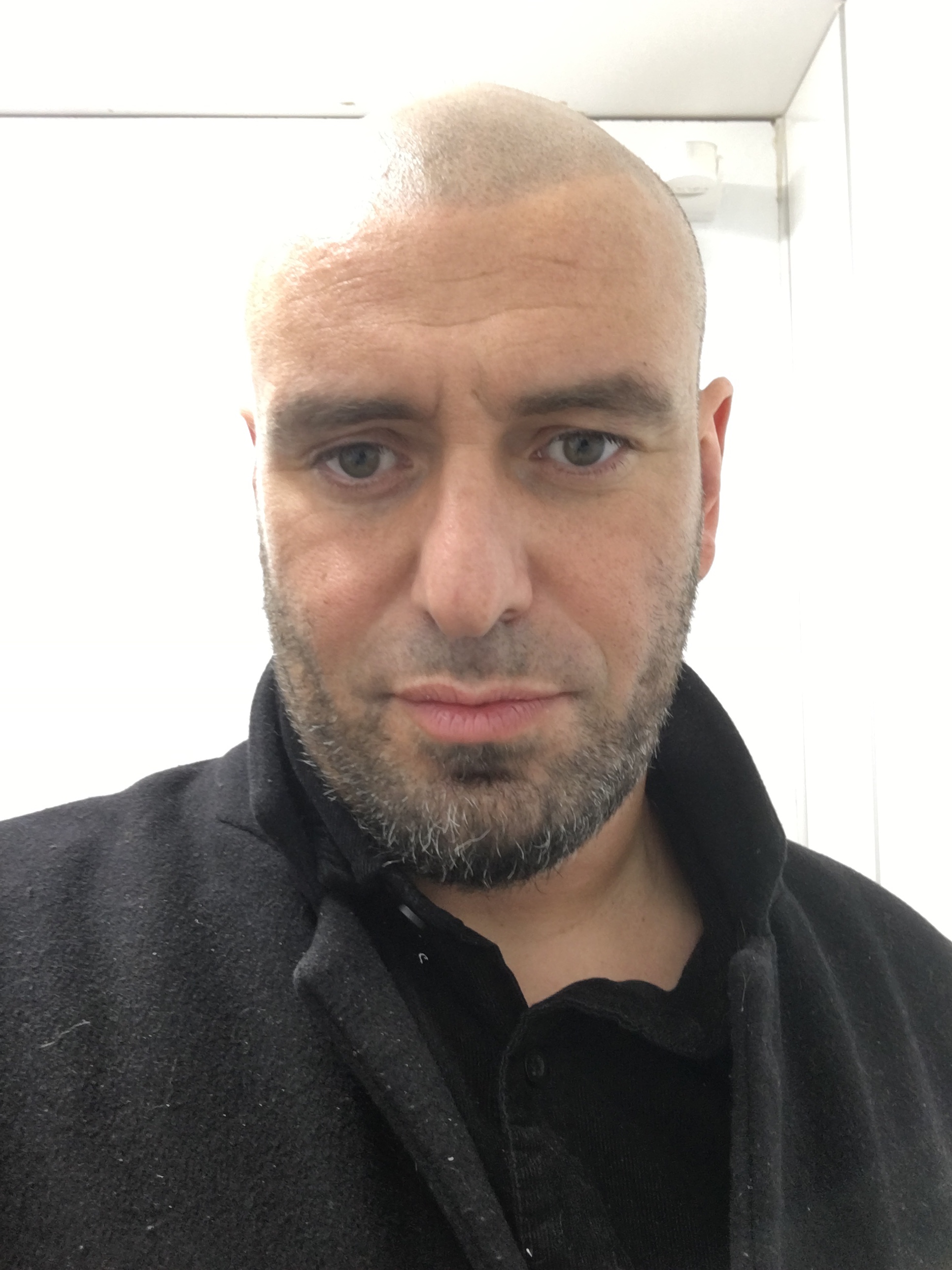 Tinder profile picture for @stewart
