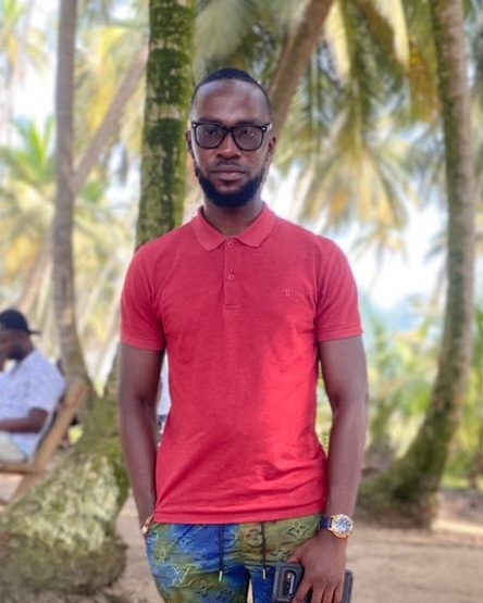 Tinder profile picture for @kingtech