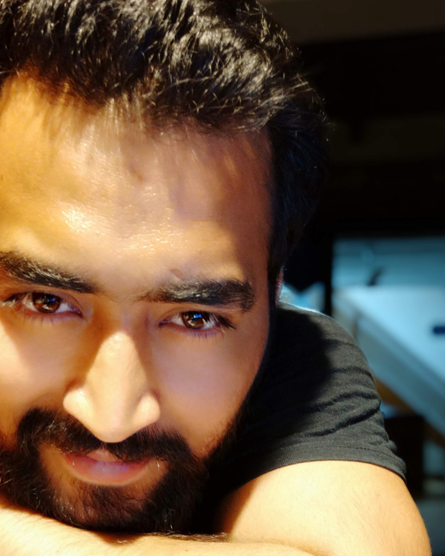 Tinder profile picture for @mohit07