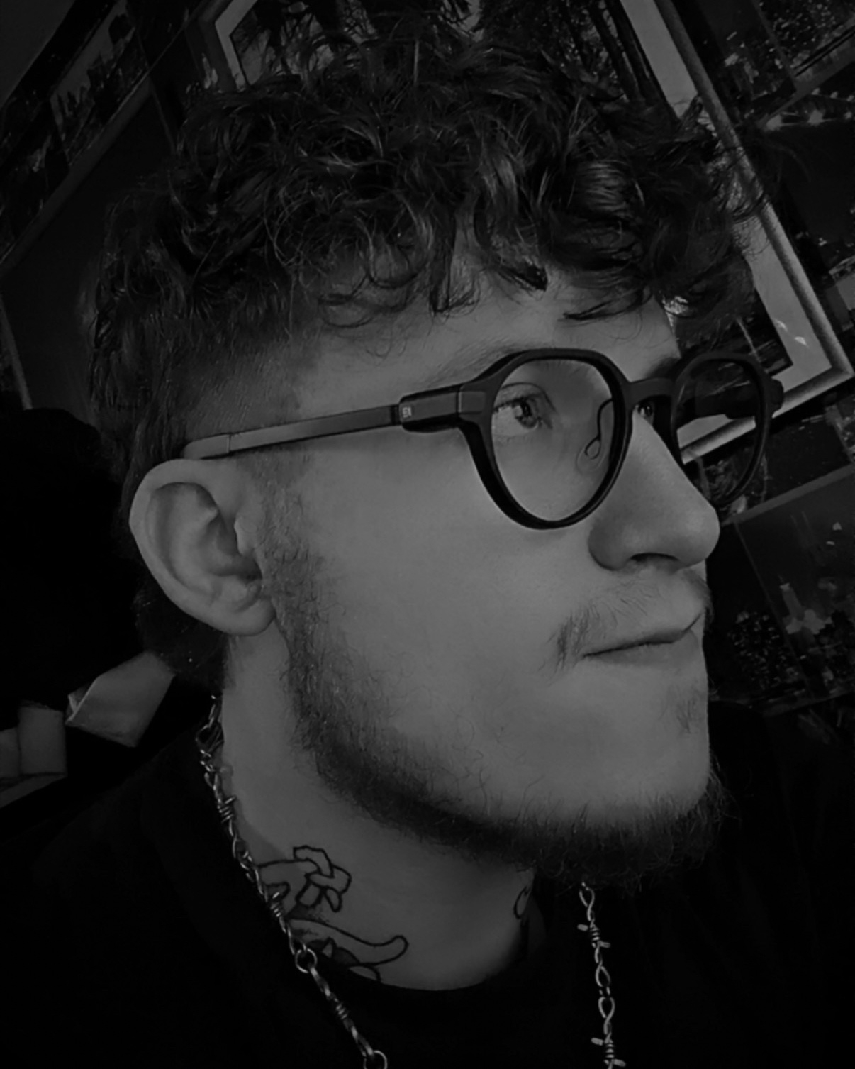 Tinder profile picture for @undead