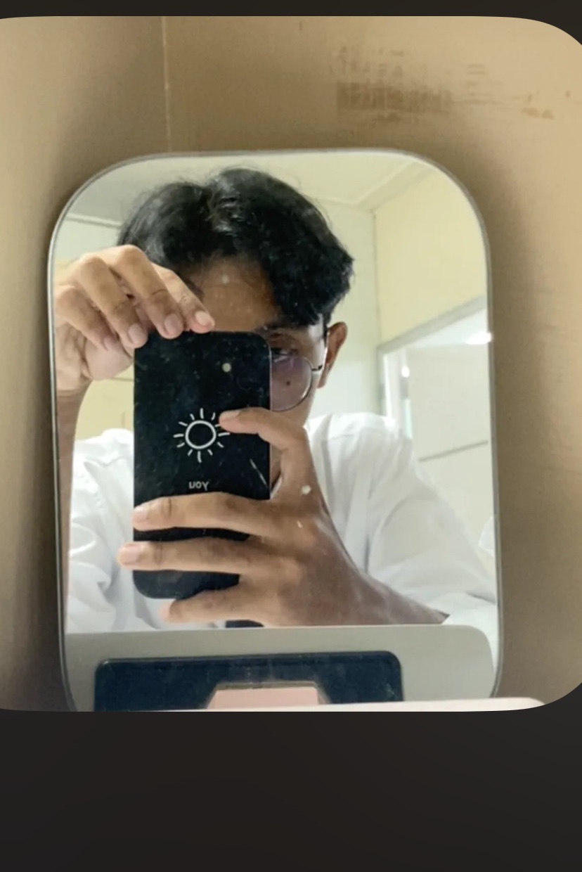 Tinder profile picture for @hadis