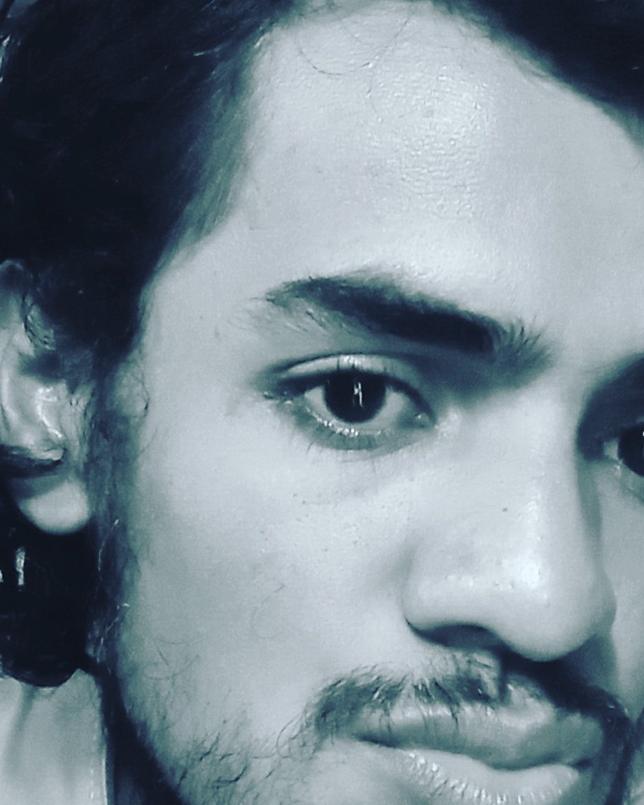 Tinder profile picture for @luisc