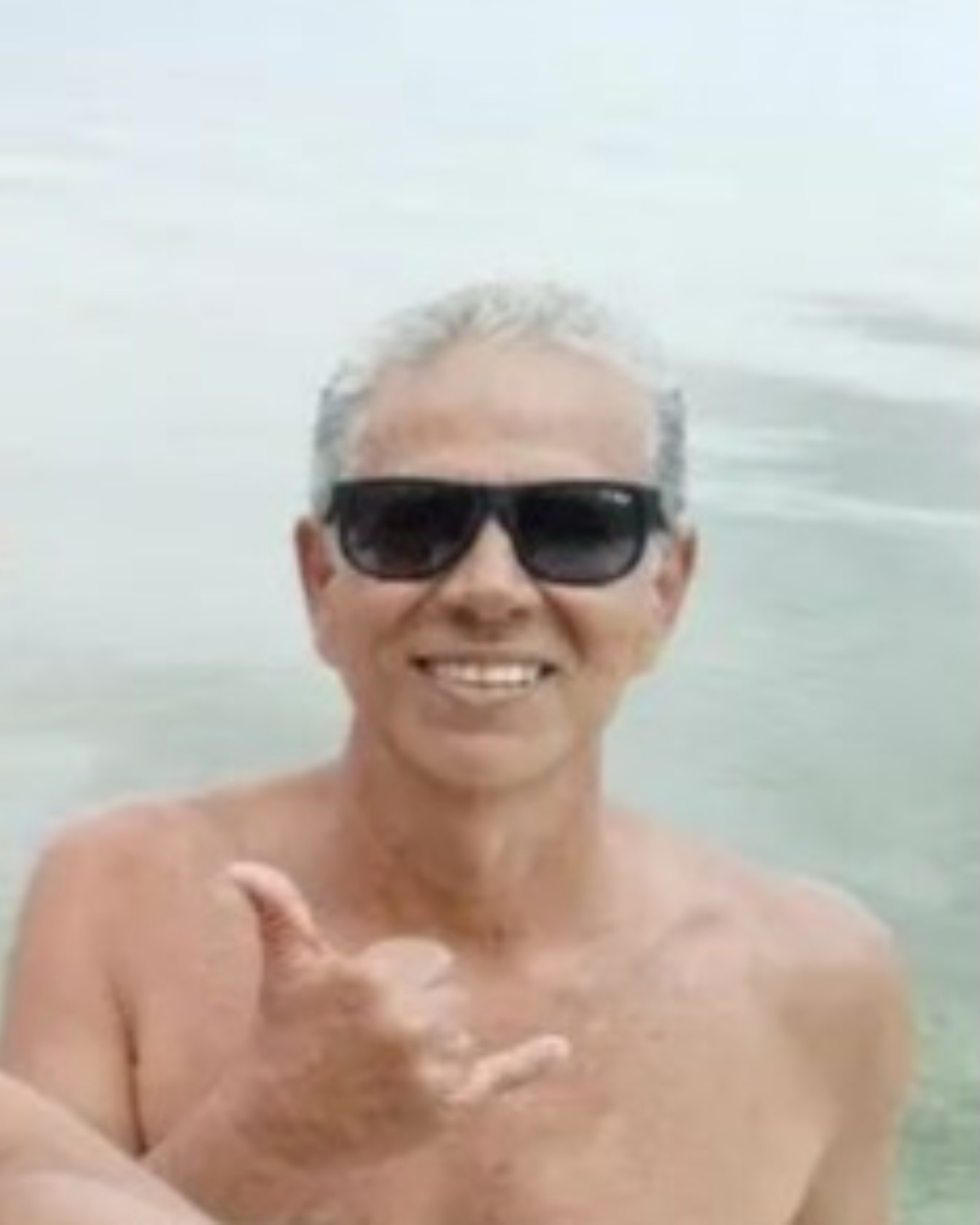 Tinder profile picture for @paulo