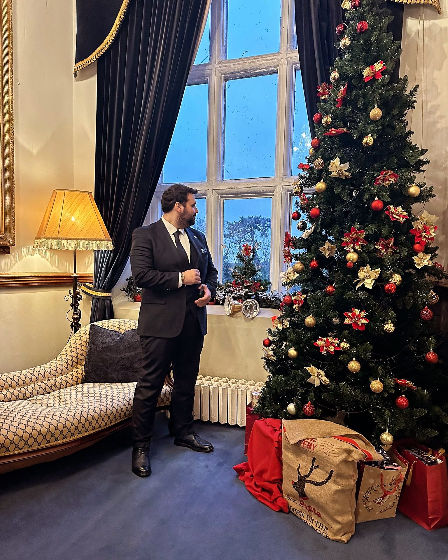 Tinder profile picture for @businessman