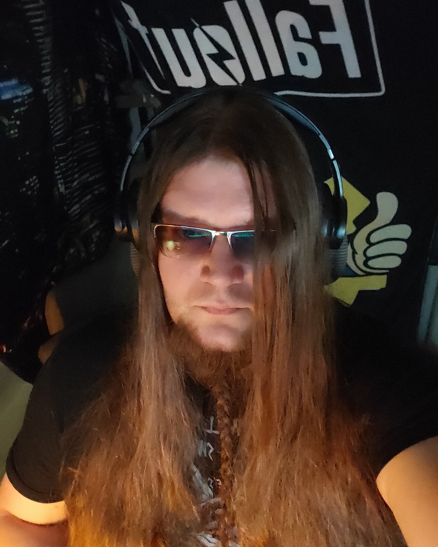 Tinder profile picture for @sever