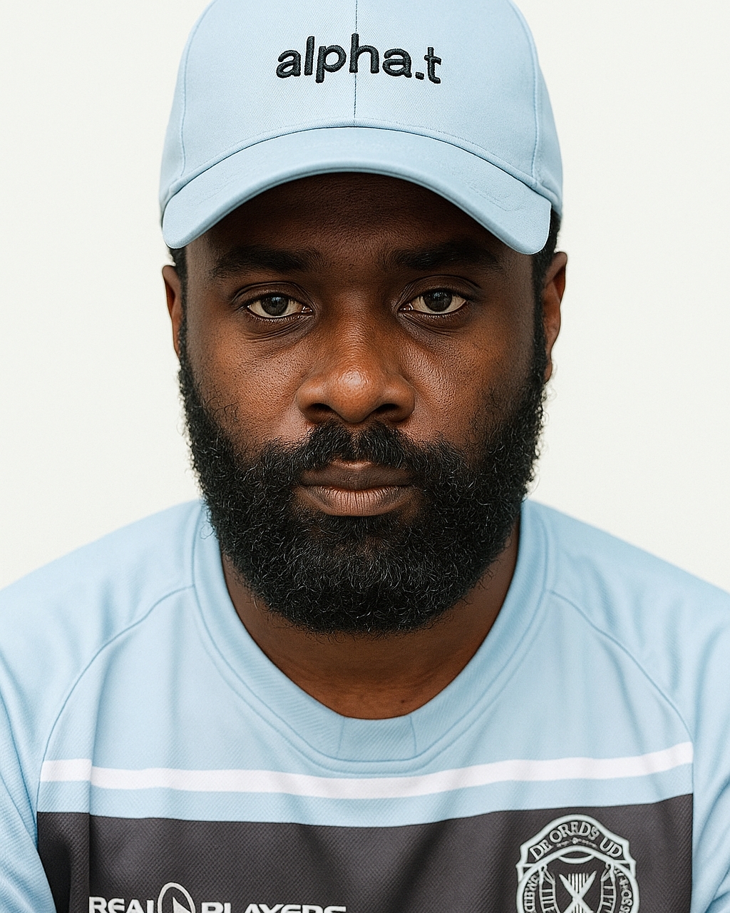 Tinder profile picture for @mundia