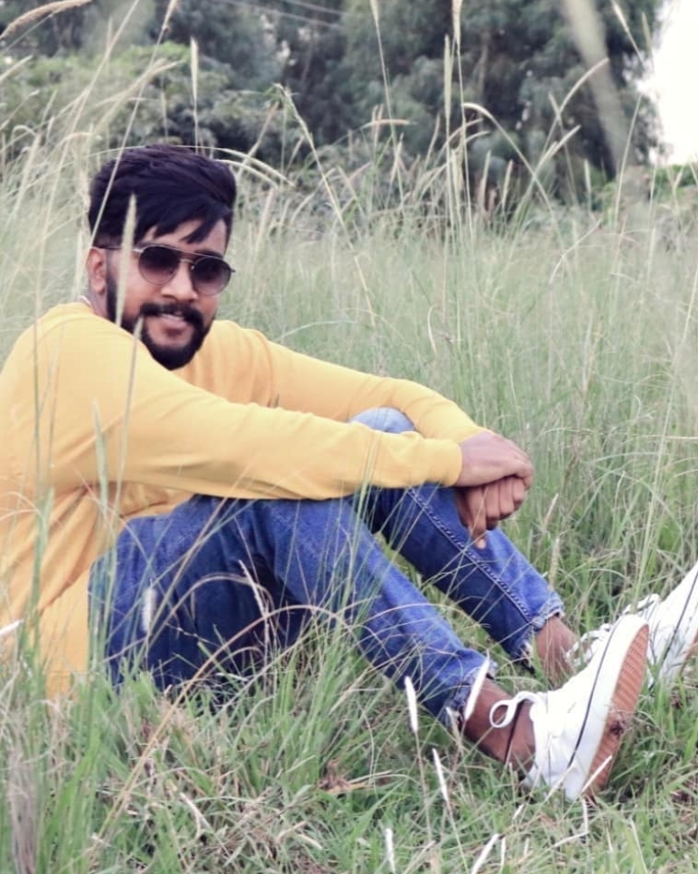Tinder profile picture for @karthik