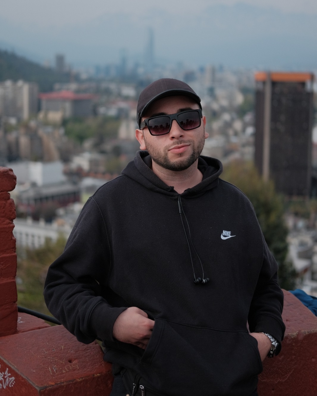 Tinder profile picture for @pala