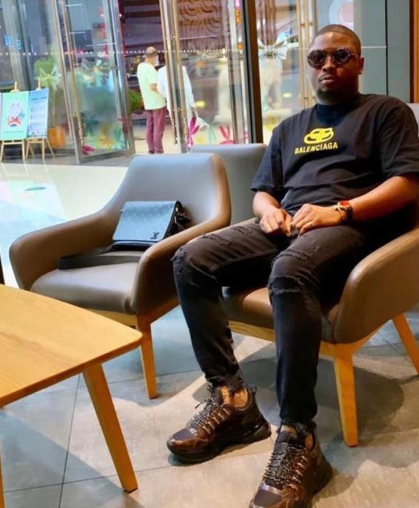 Tinder profile picture for @content