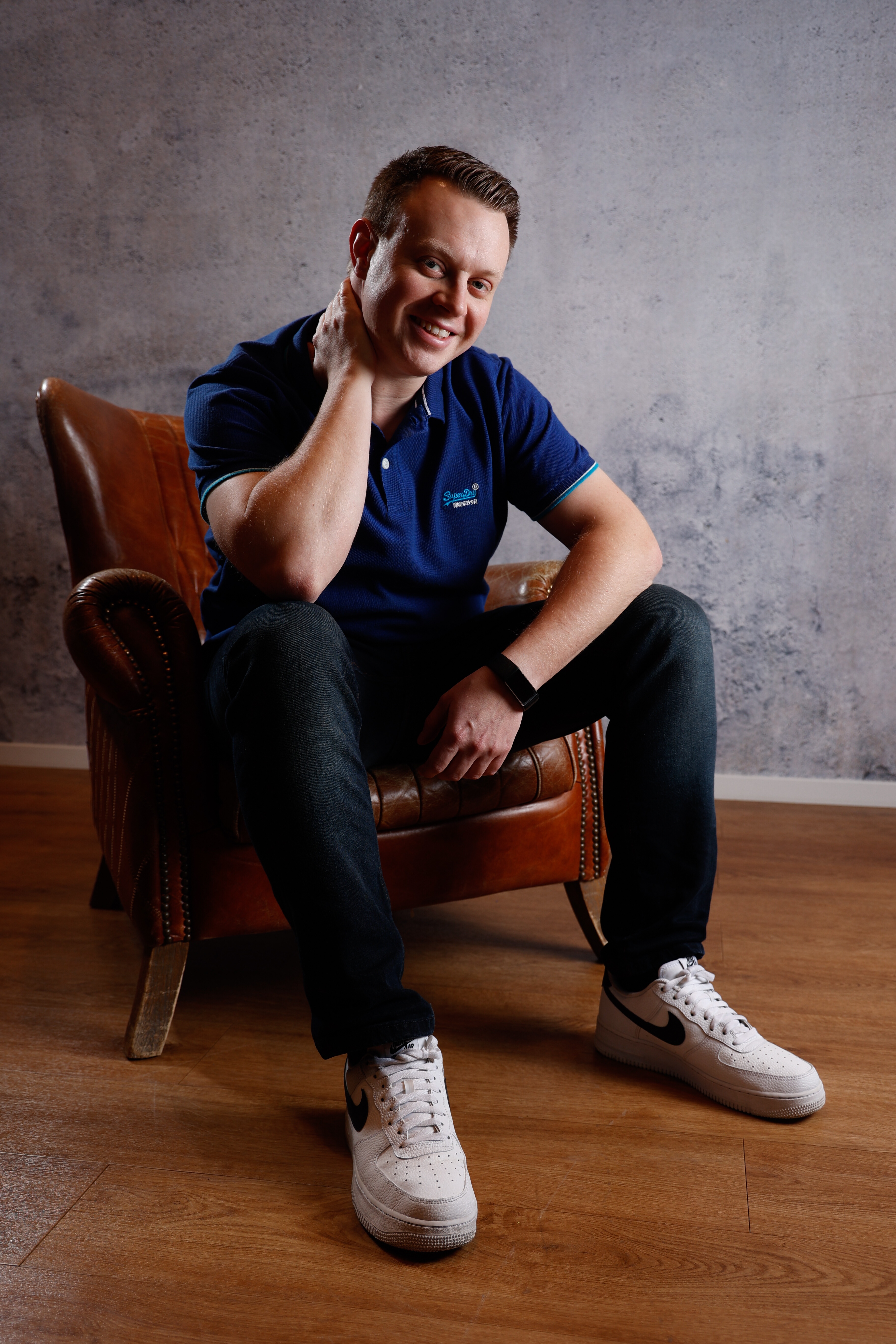 Tinder profile picture for @blockbuster