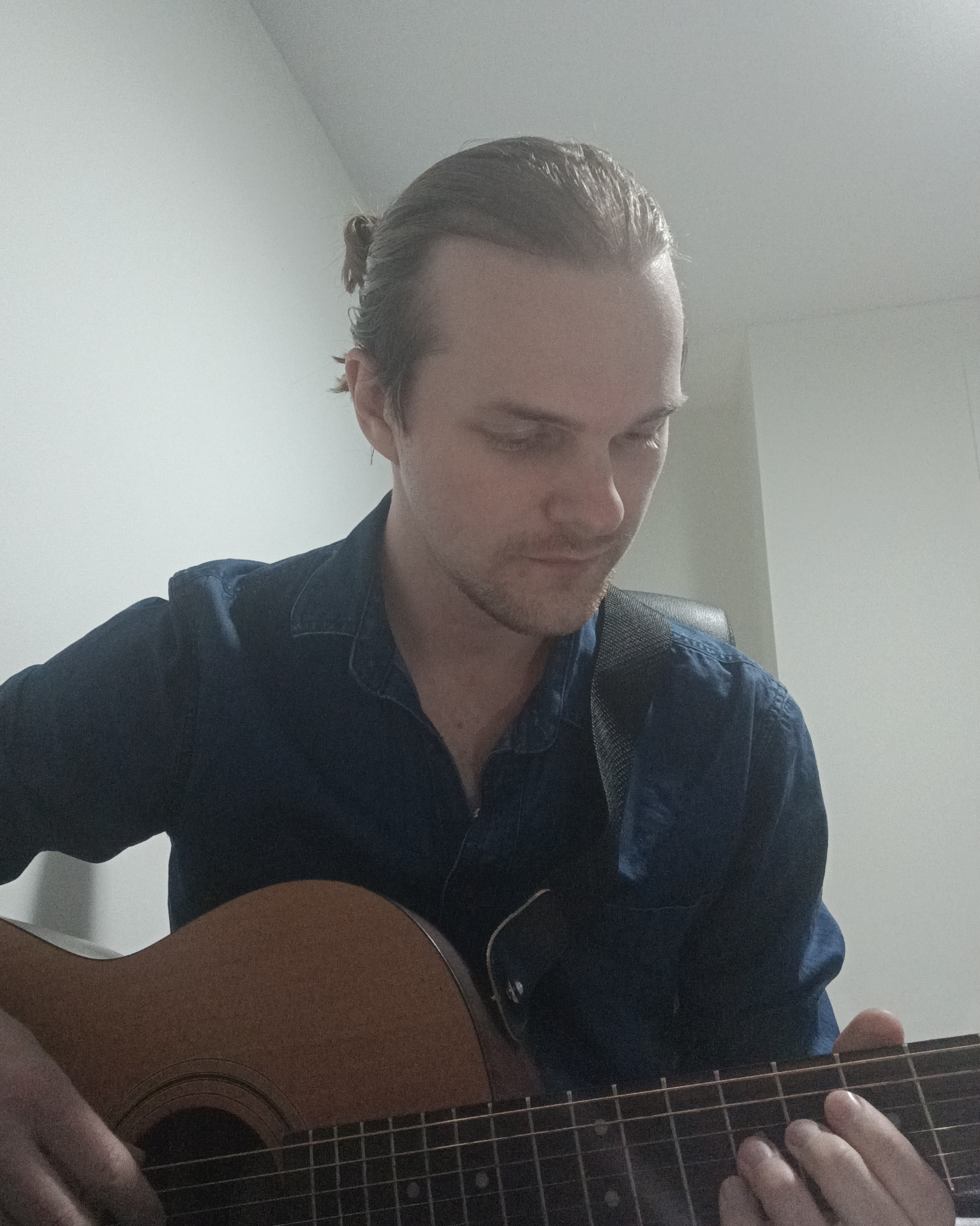 Tinder profile picture for @smithy