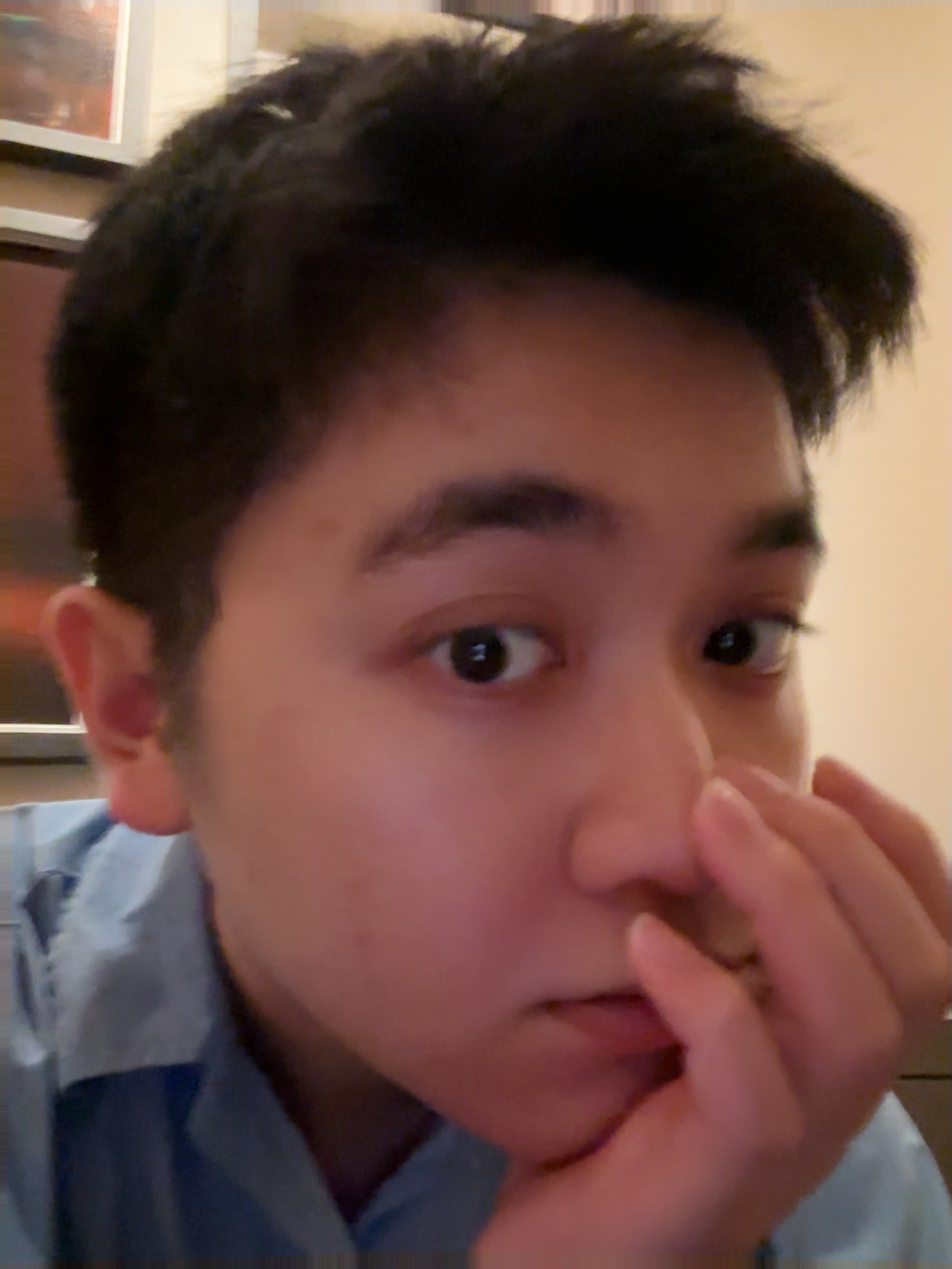 Tinder profile picture for @hang