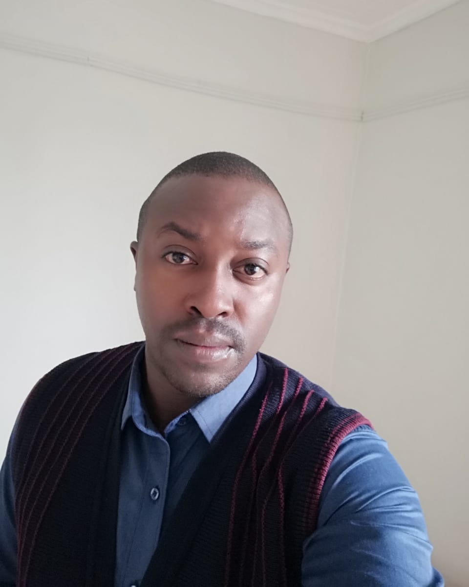 Tinder profile picture for @kimani