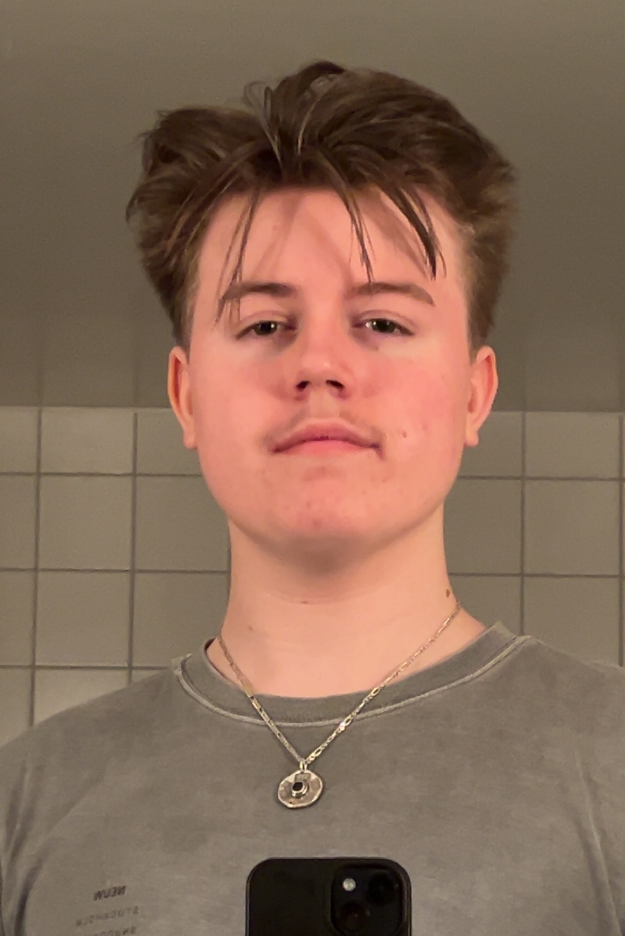 Tinder profile picture for @yhorm