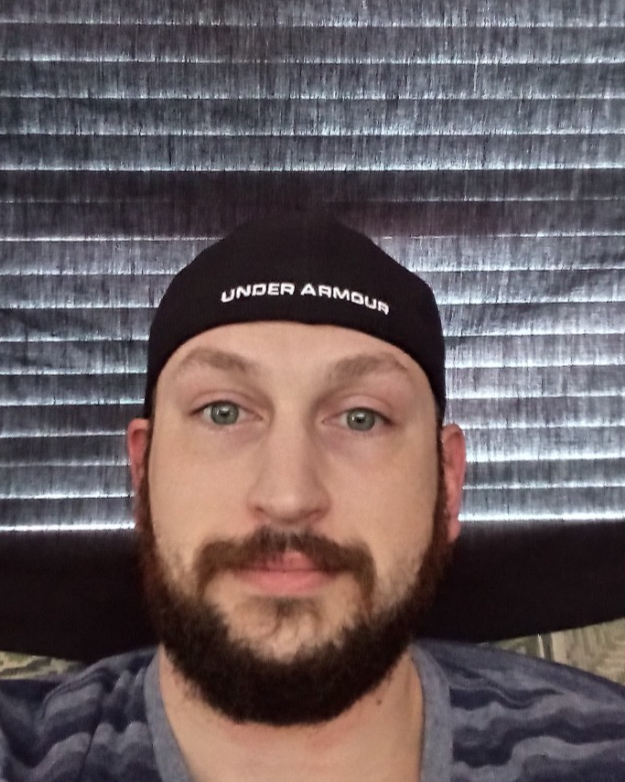 Tinder profile picture for @brett