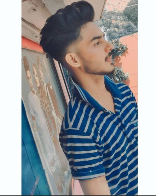 Tinder profile picture for @uzairali