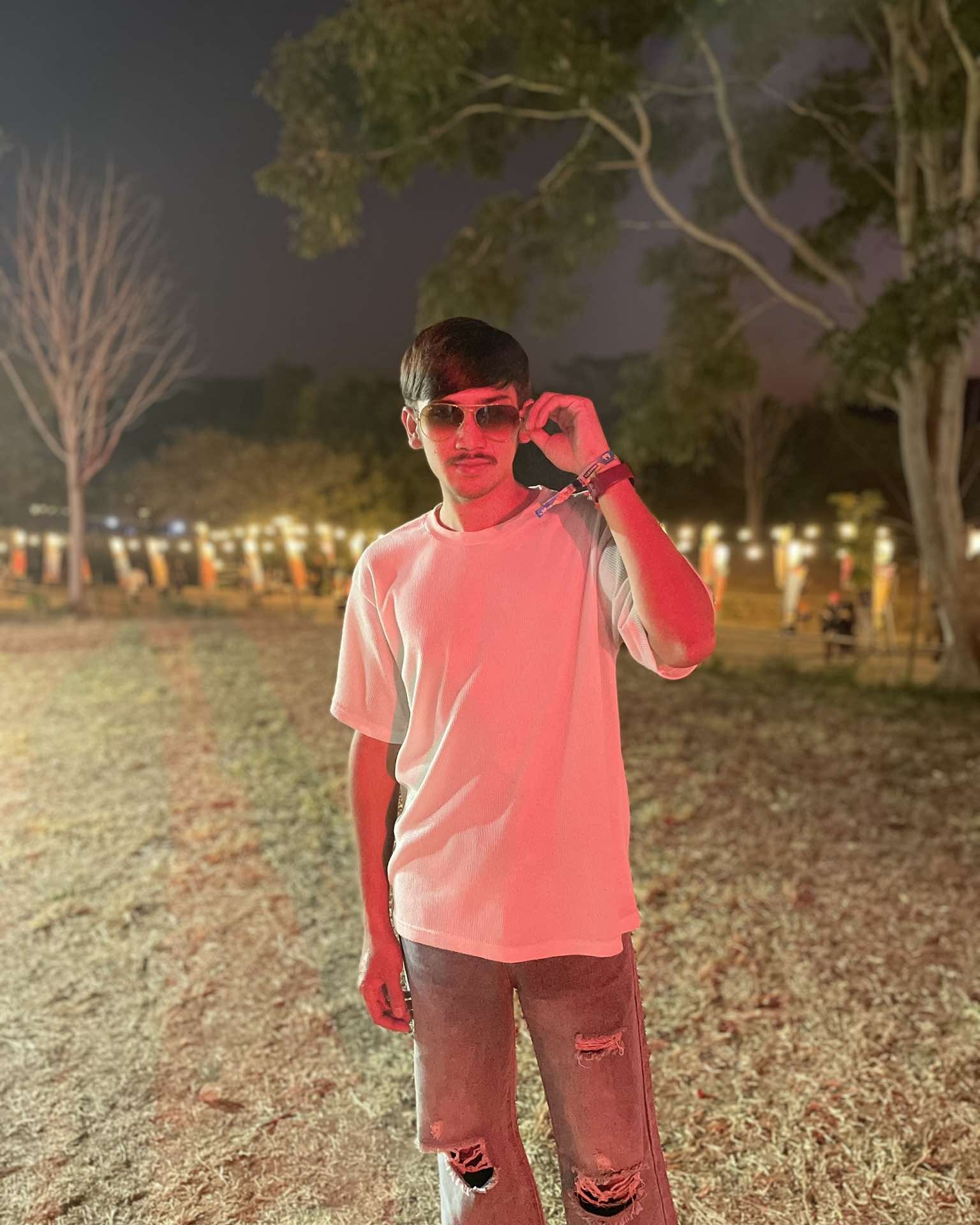 Tinder profile picture for @views